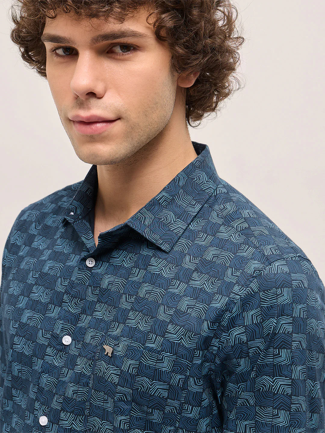 Men Blue Geometric Printed Tailored Fit Formal Shirt - Image 5