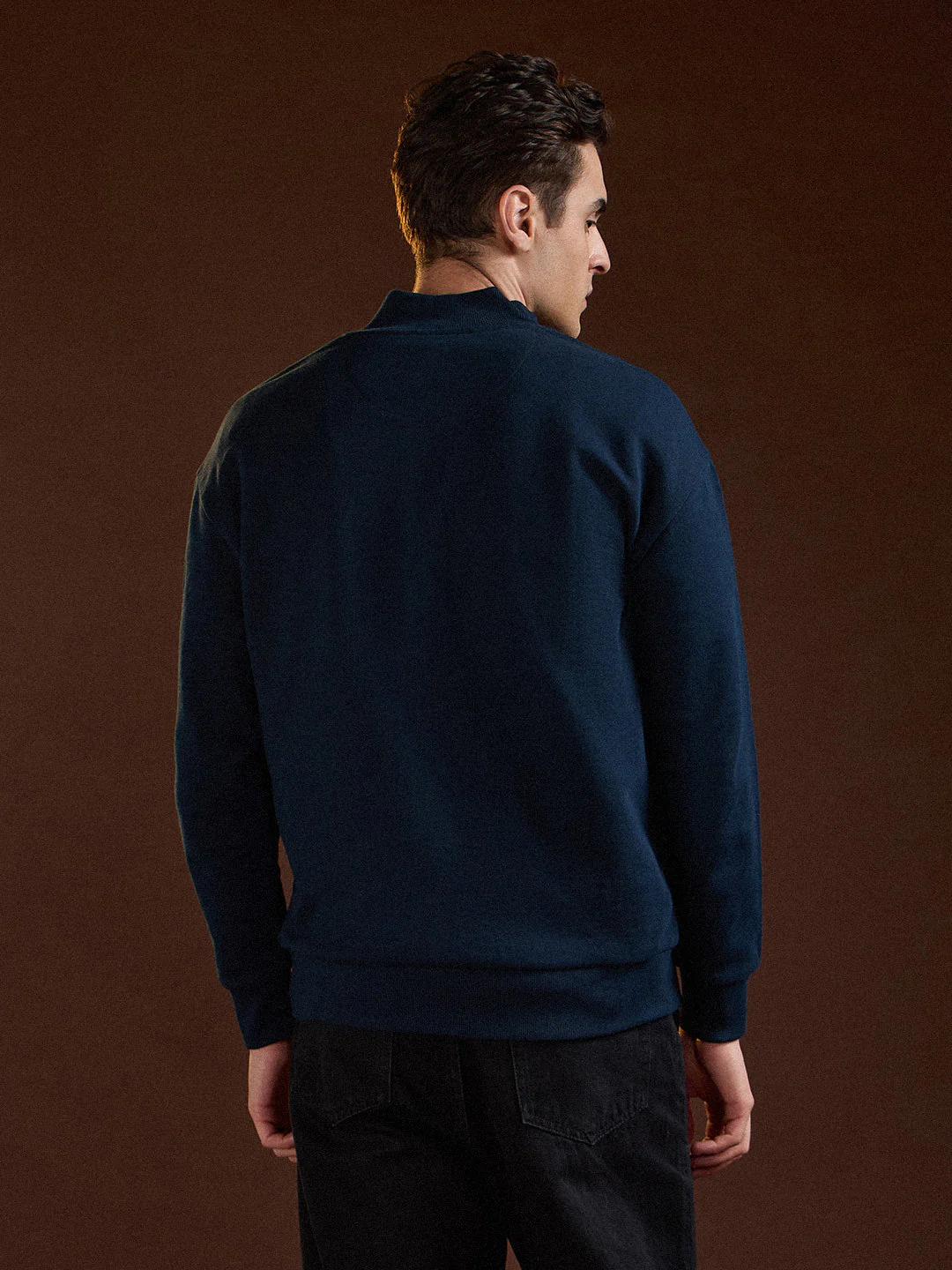 Men Blue Half-Zip Relax Fit Sweatshirt - Image 2