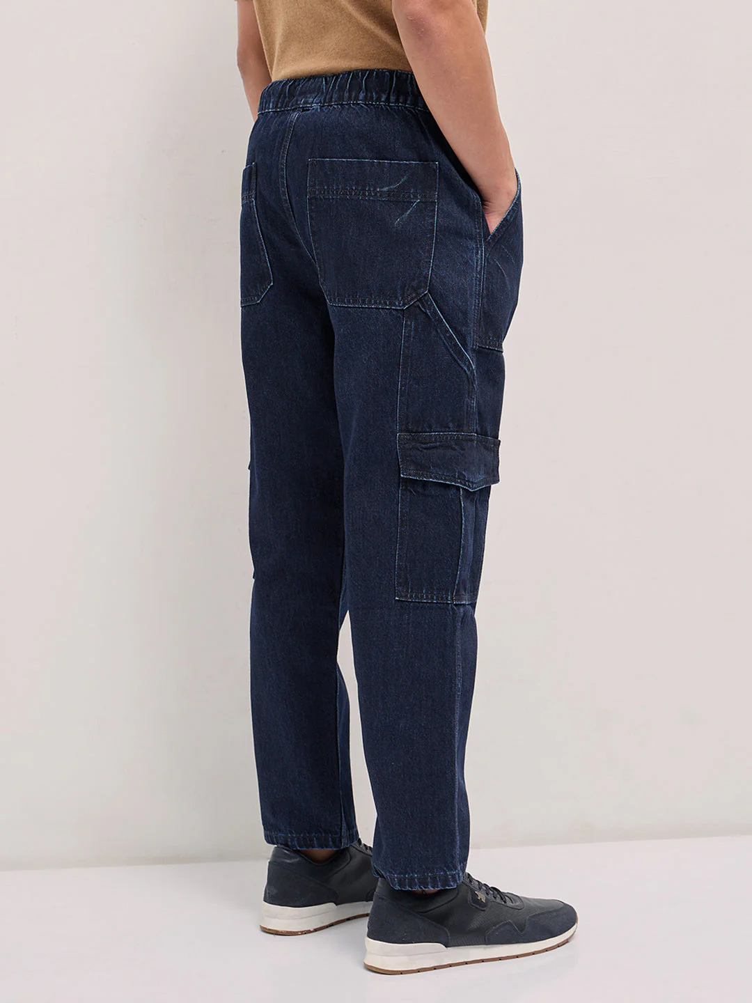 Men Blue Mid-Rise Elasticated Waist Baggy Fit Cargo Jeans - Image 2