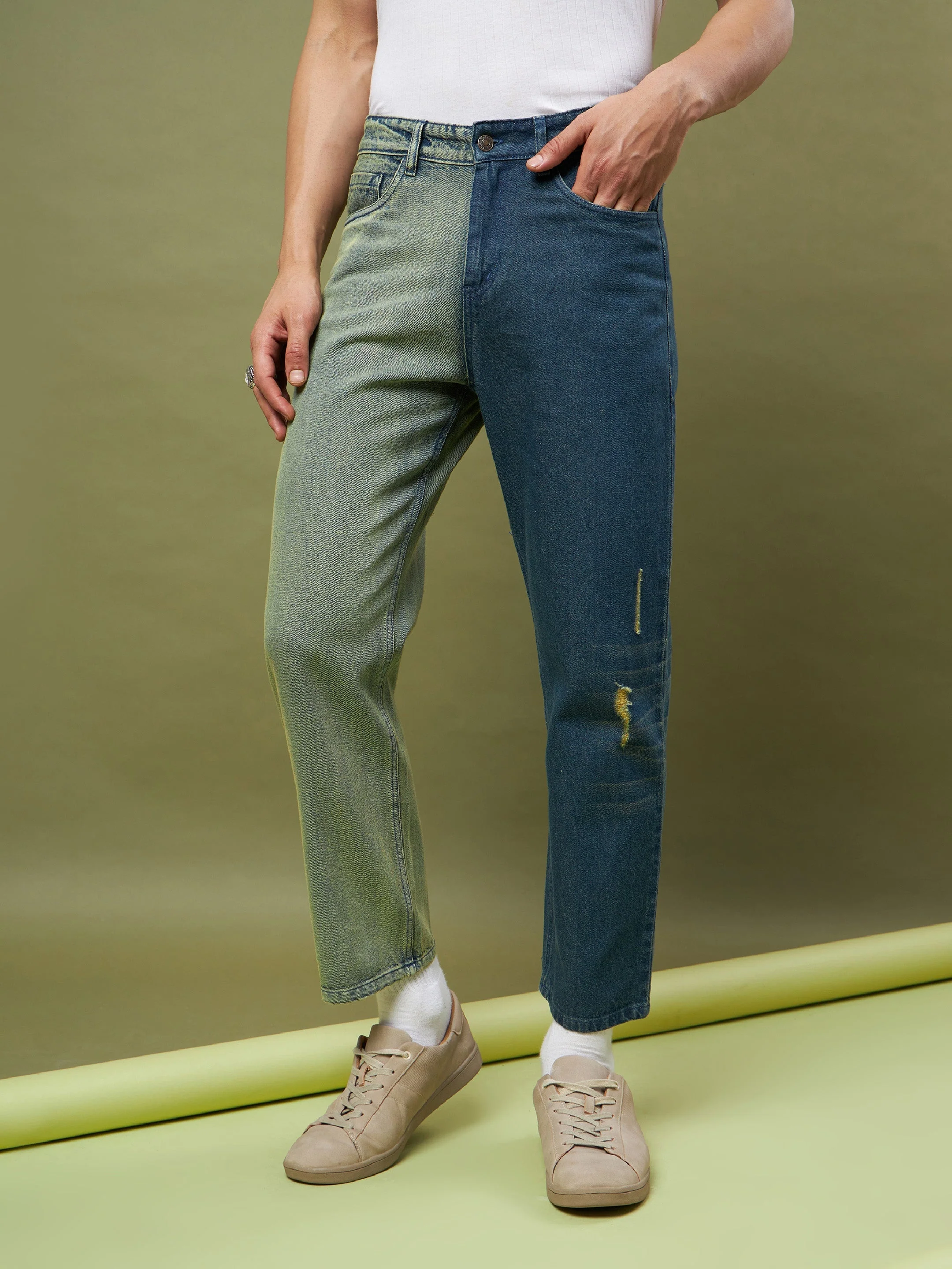 Men Blue & Olive ColorBlock Relax Fit Jeans - Image 4