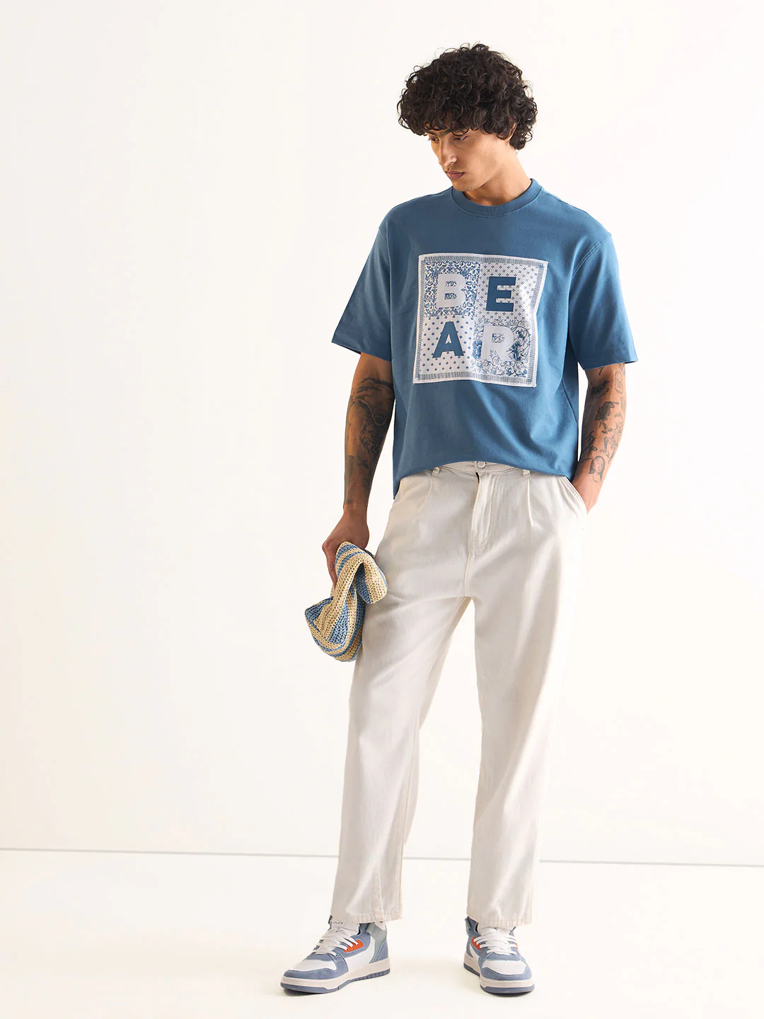 Men Blue Oversize Patchwork Graphic Print Crew Neck T-shirt - Image 4