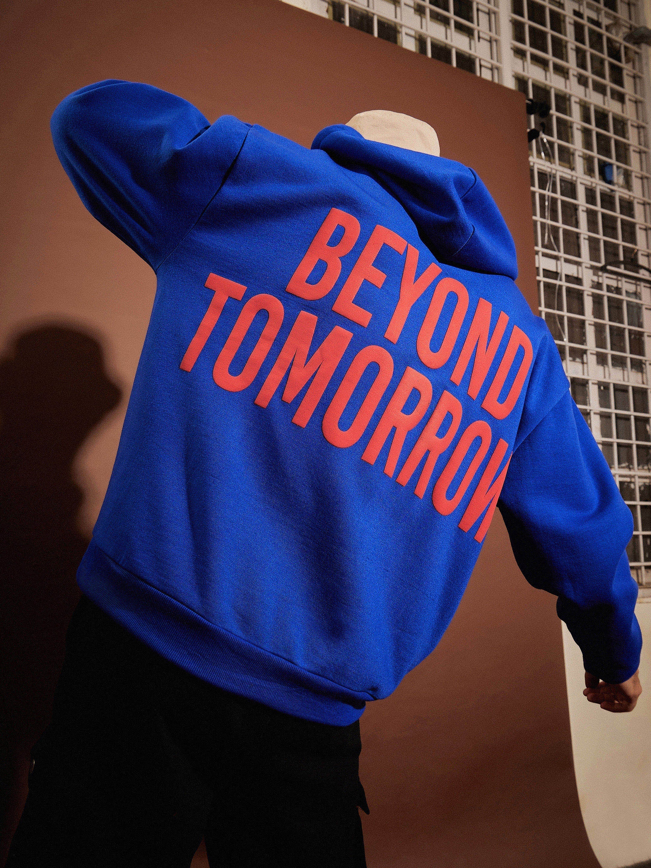 Men Blue Oversized Zipper Hoodie - Image 2