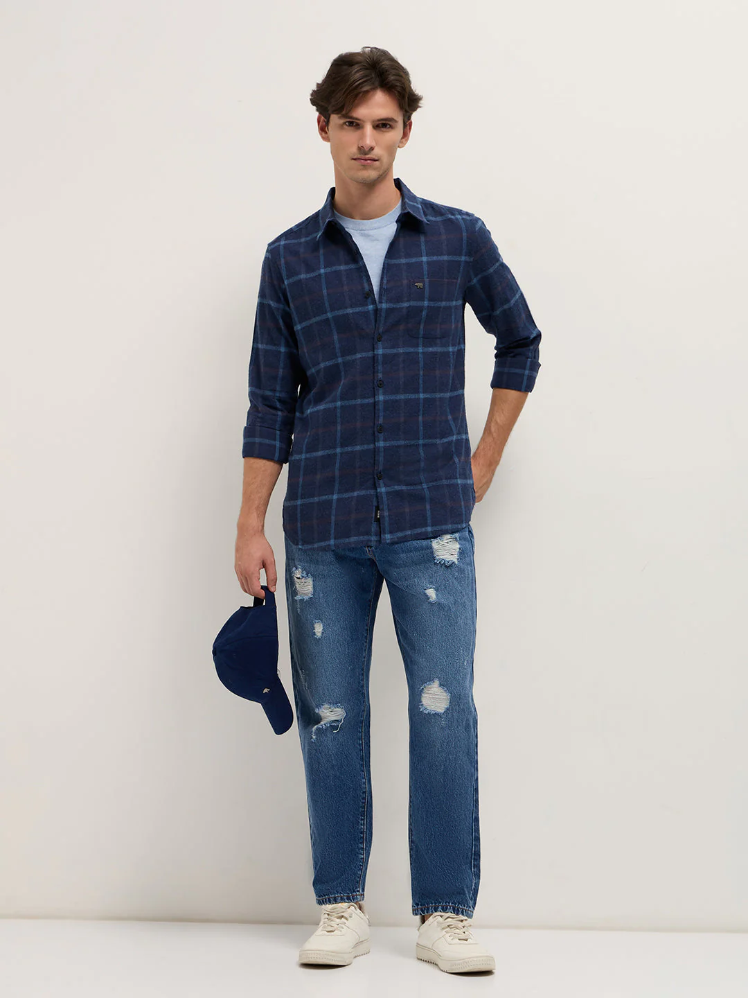 Men Blue Plaid Checks Design Slim Fit Casual Shirt - Image 4