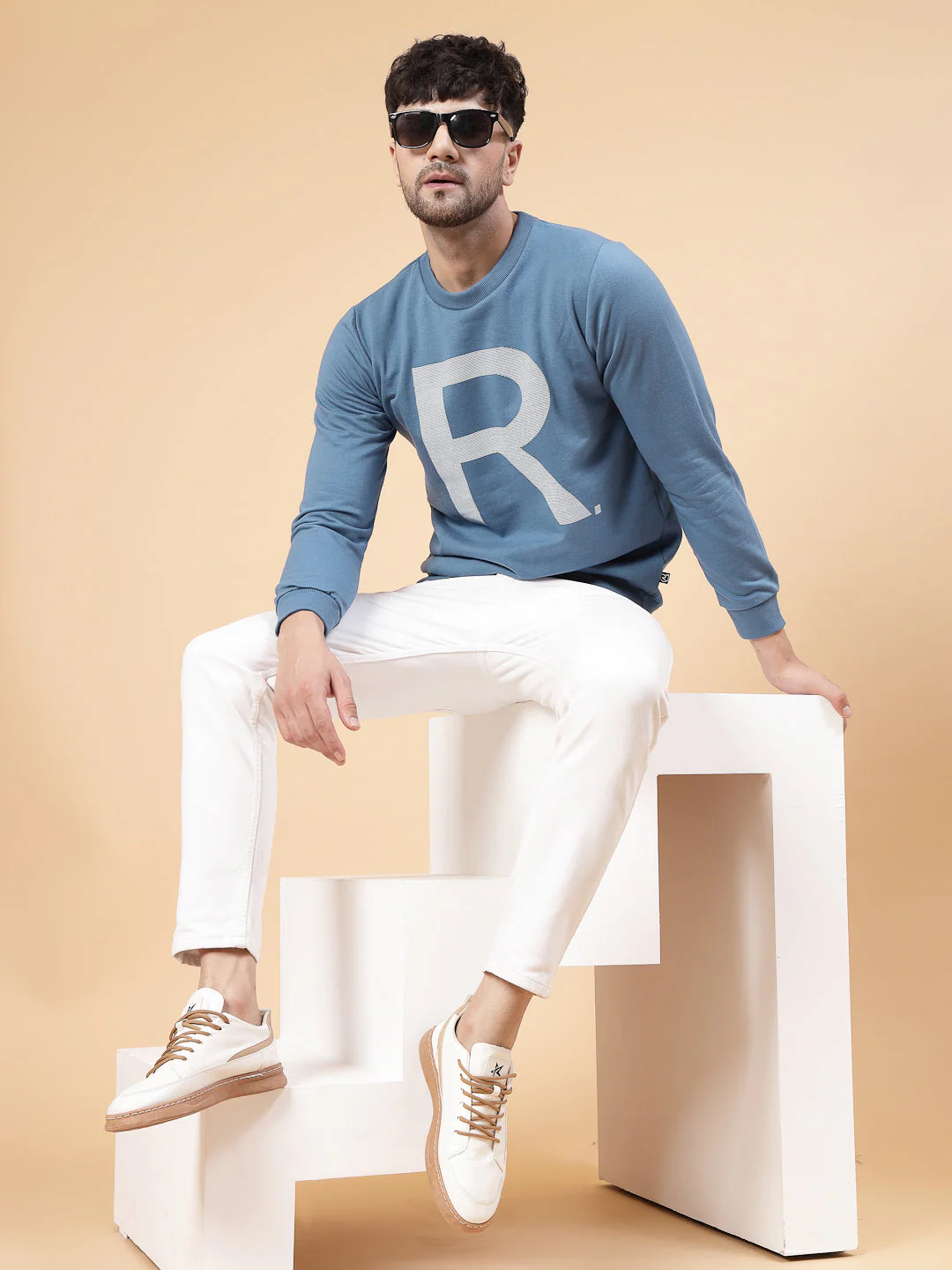 Men Blue Printed Round Neck Full Sleeve Fleece Sweatshirt - Image 3