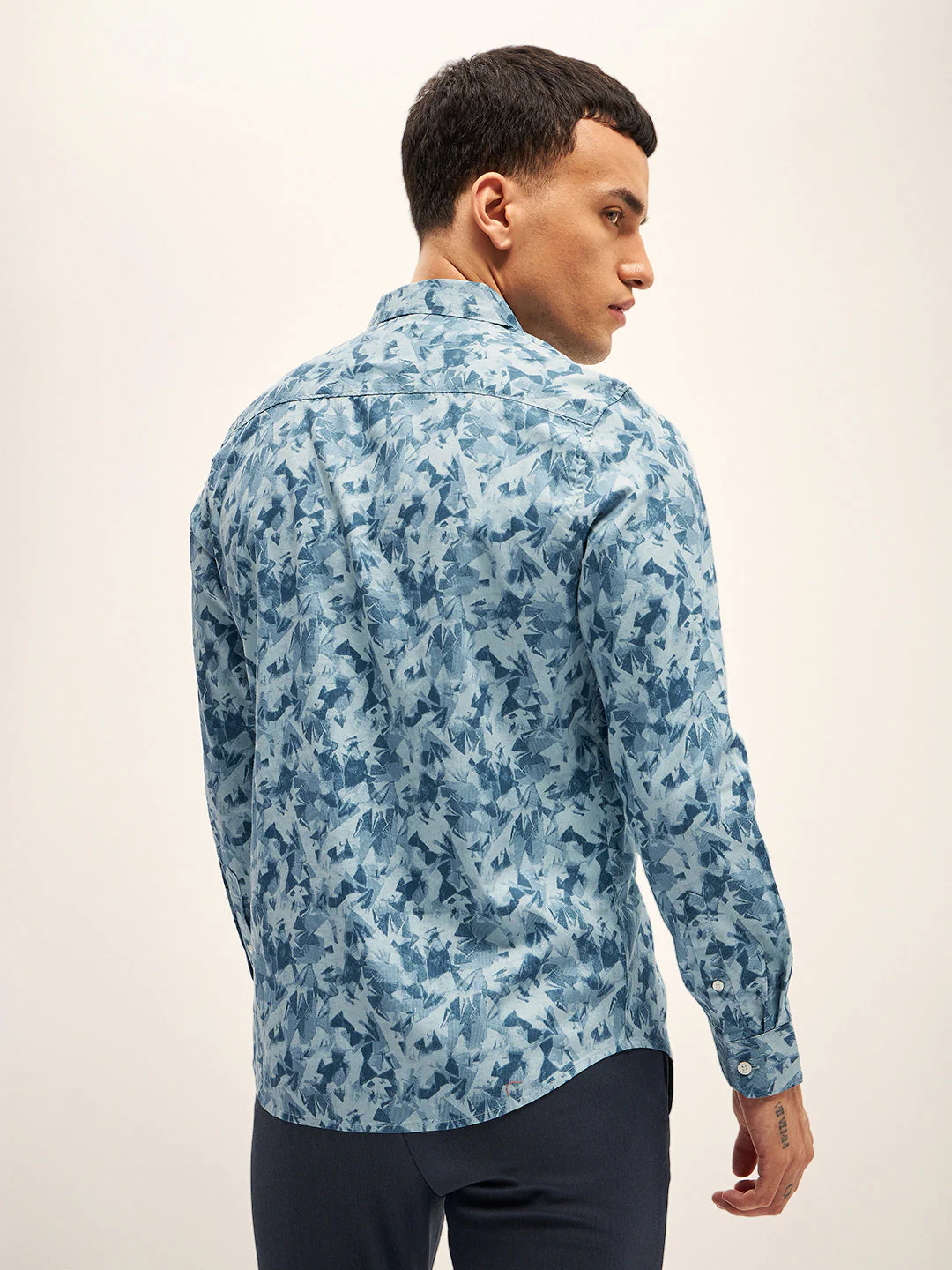 Men Blue Printed Slim Fit Casual Shirt - Image 2