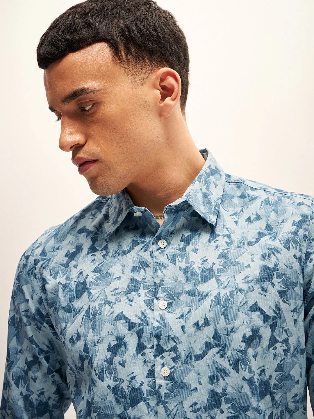 Men Blue Printed Slim Fit Casual Shirt - Image 5