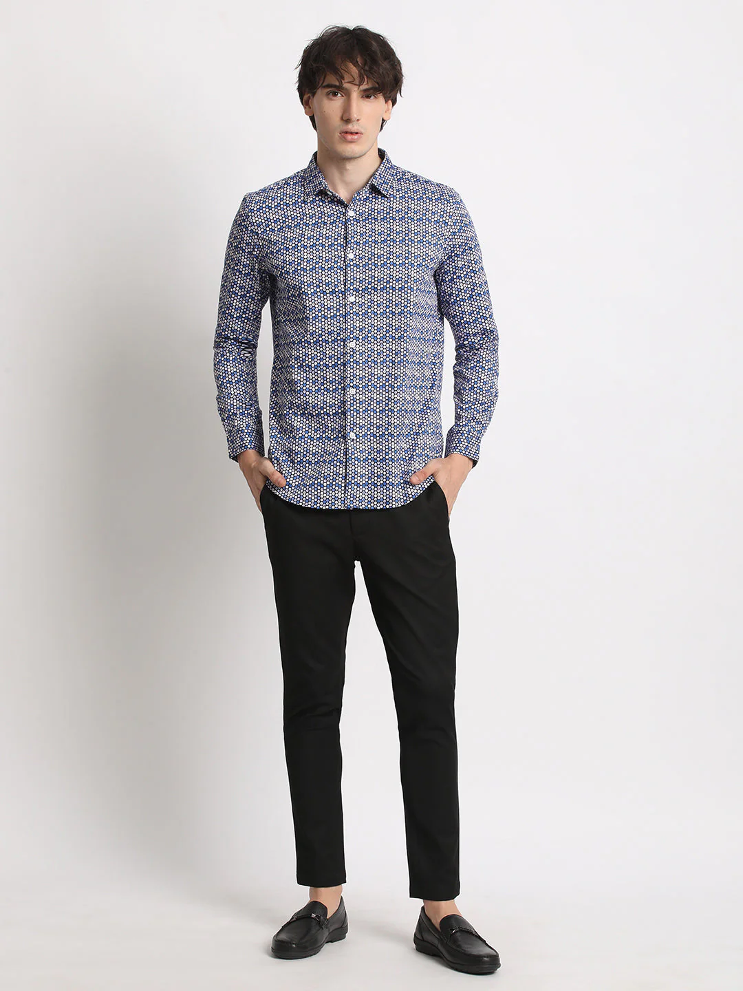 Men Blue Printed Slim Fit Cotton Casual Shirt - Image 5