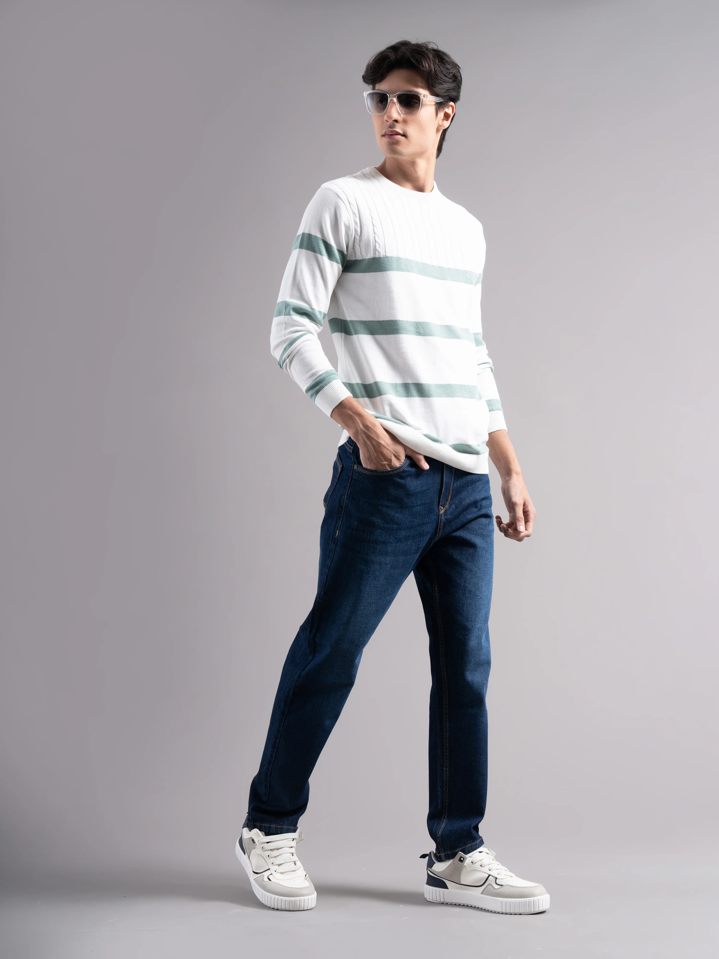 Men Blue Regular Fit Jeans - Image 2