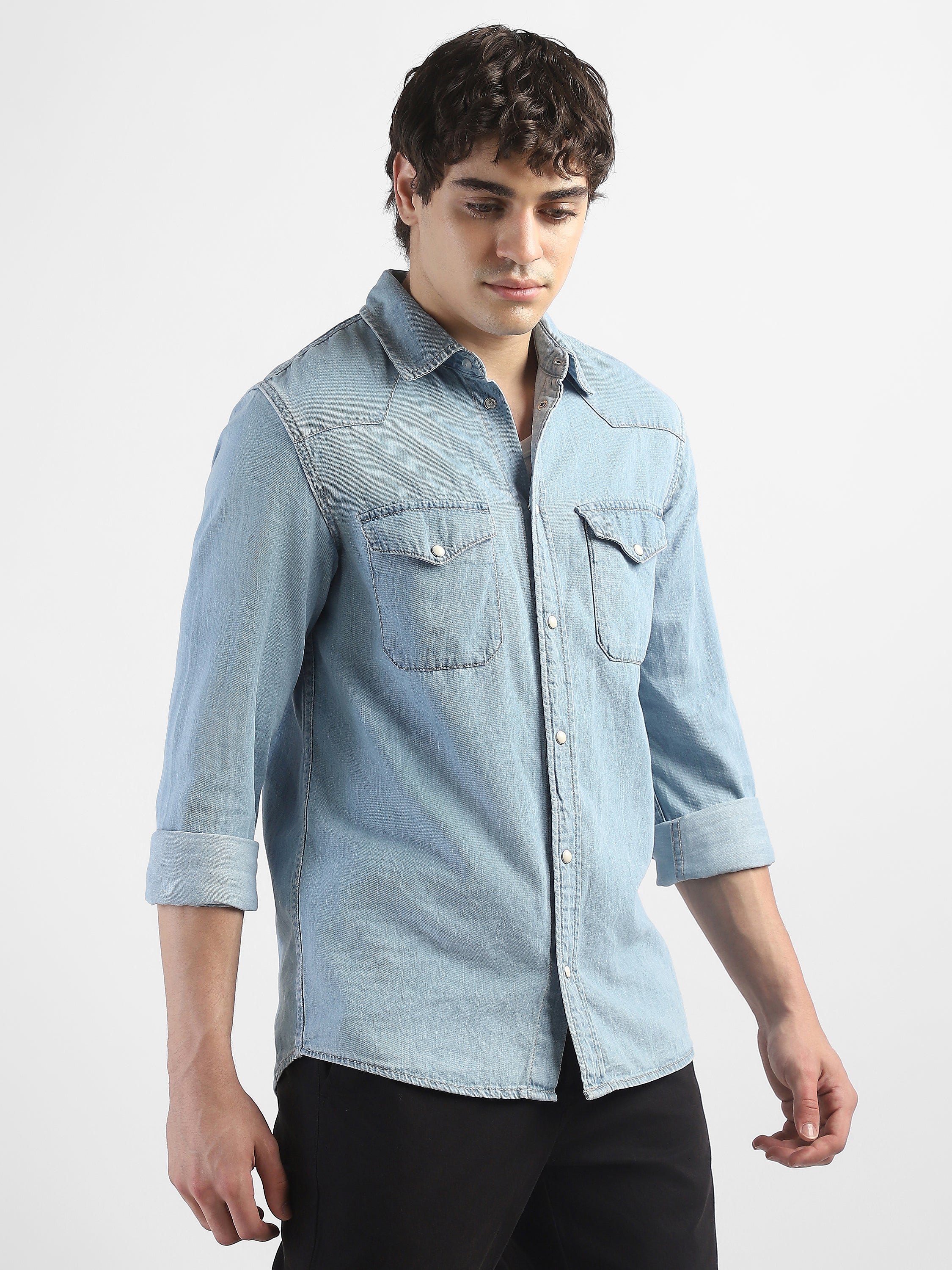 Men Denim Blue Regular Fit Shirt with Two Pockets - Image 5