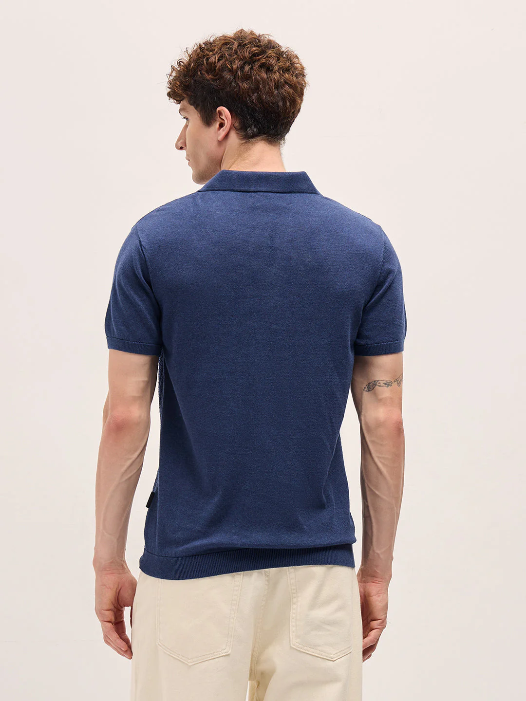 Men Blue Ribbed Texture Design Slim Fit Polo - Image 2