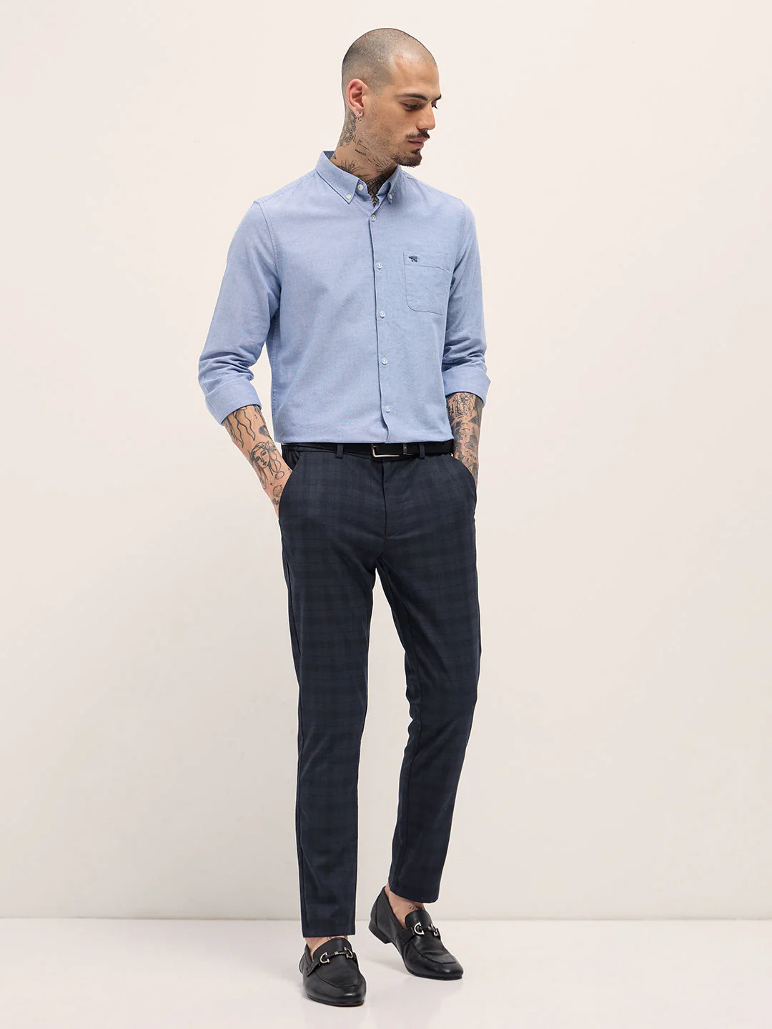 Men Blue Slim Fit Formal Trousers - Image 4