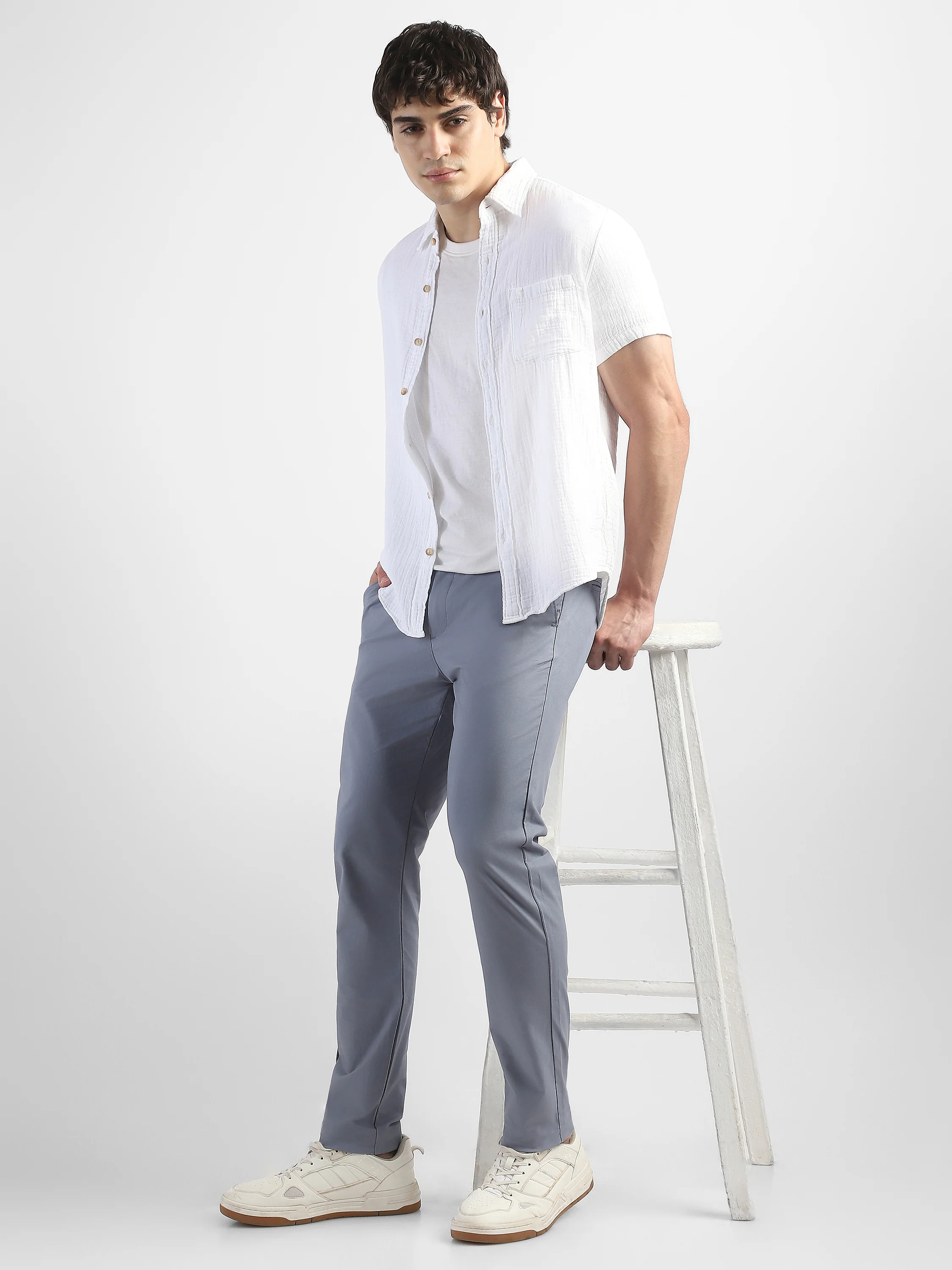 Men Blue Slim Fit Mid Rise Formal Trouser - Image 2