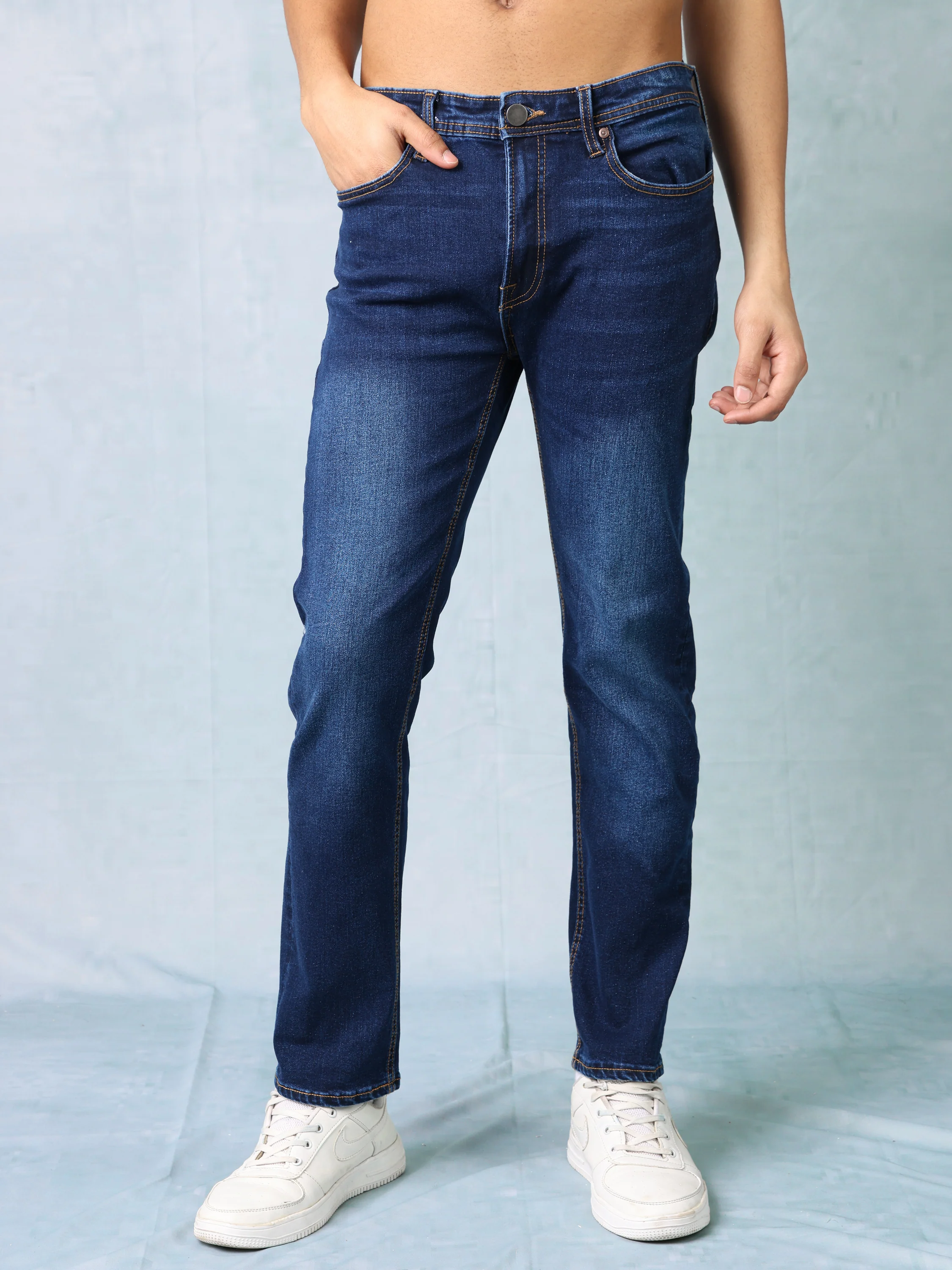 Men Blue Slim Fit Mid Rise Jeans - Image 3