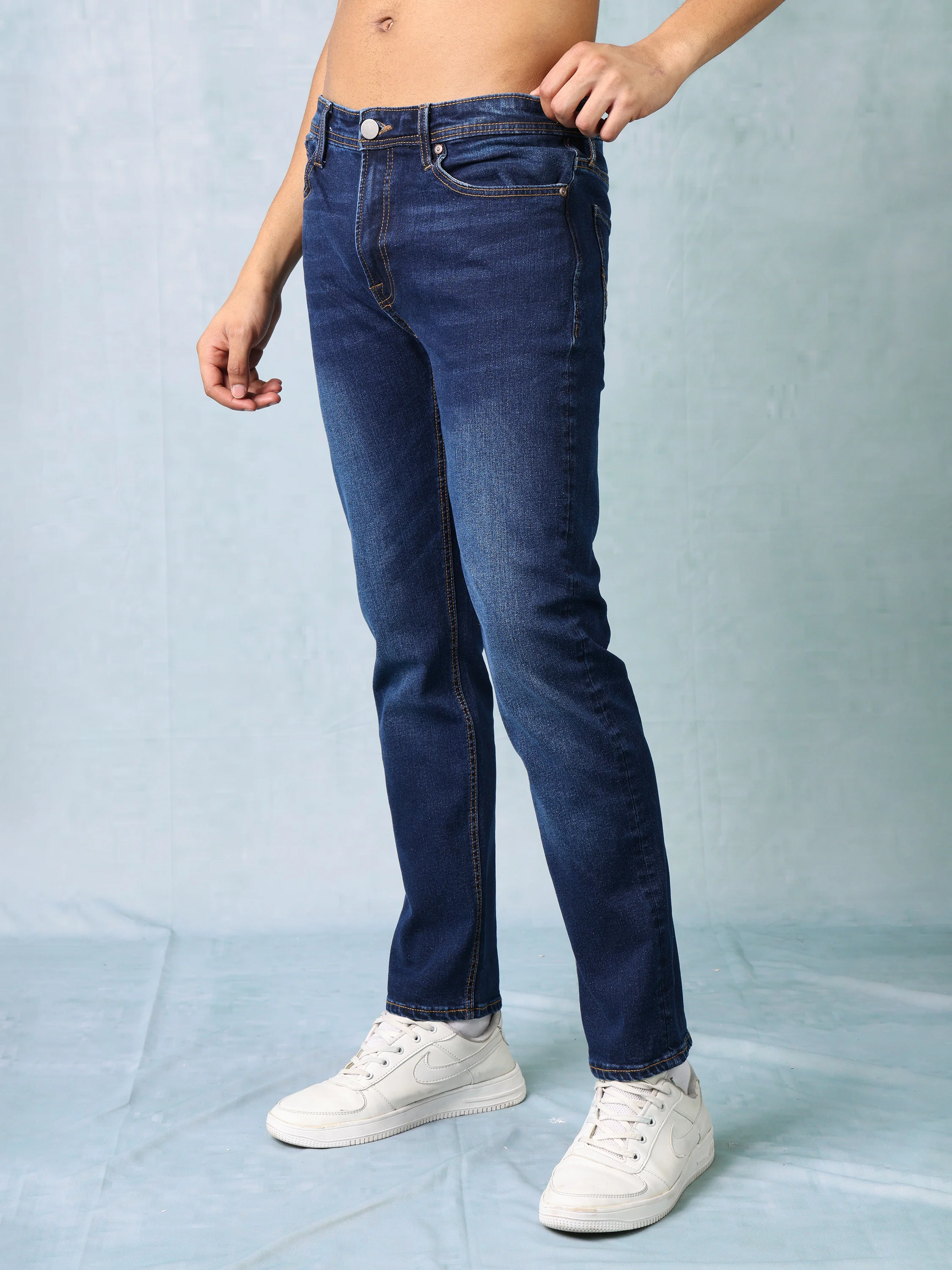 Men Blue Slim Fit Mid Rise Jeans - Image 4