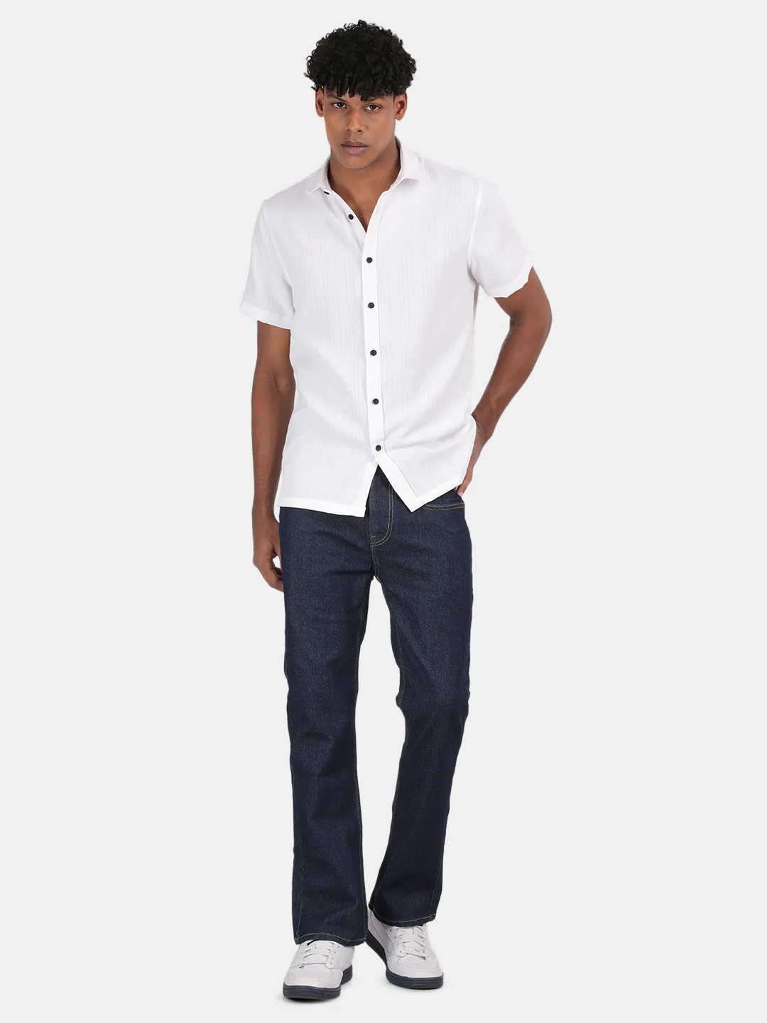 Men Blue Slim Fit Spread Collar Half Sleeve Casual Shirt - Image 4