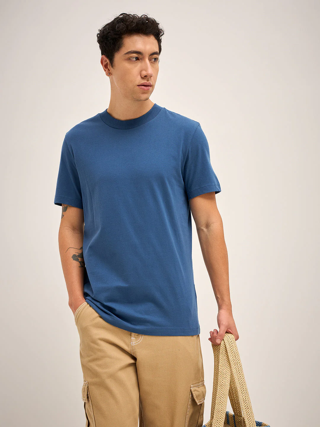 Men Blue Solid Crew Neck Regular Fit T-Shirt