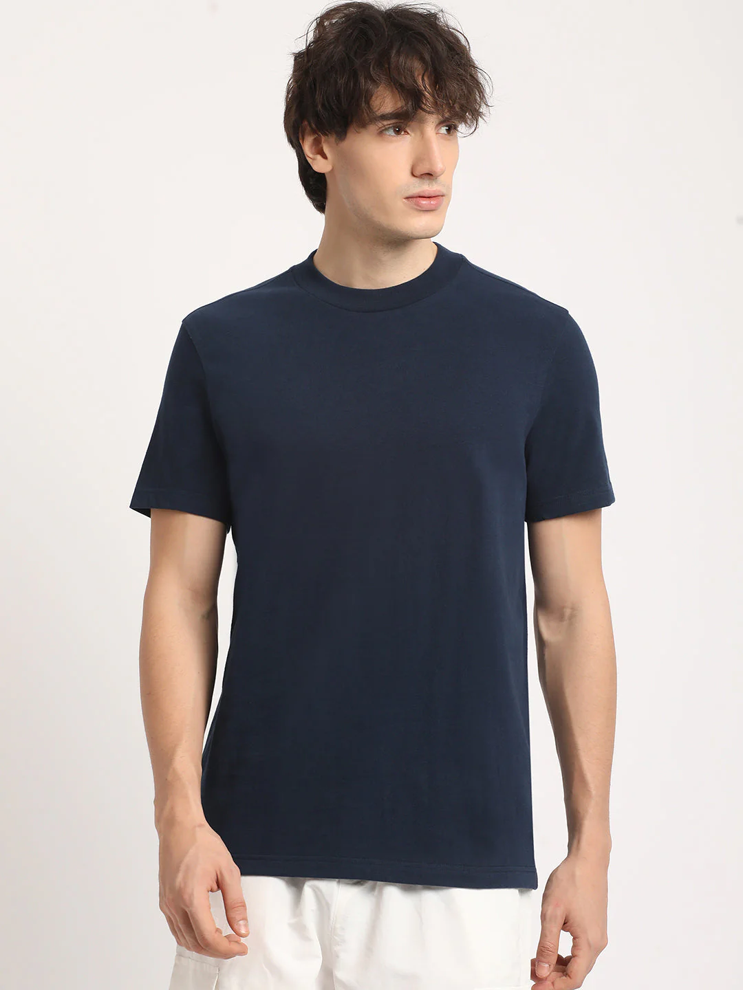 Men Blue Solid Regular Fit cotton Tshirt - Image 2