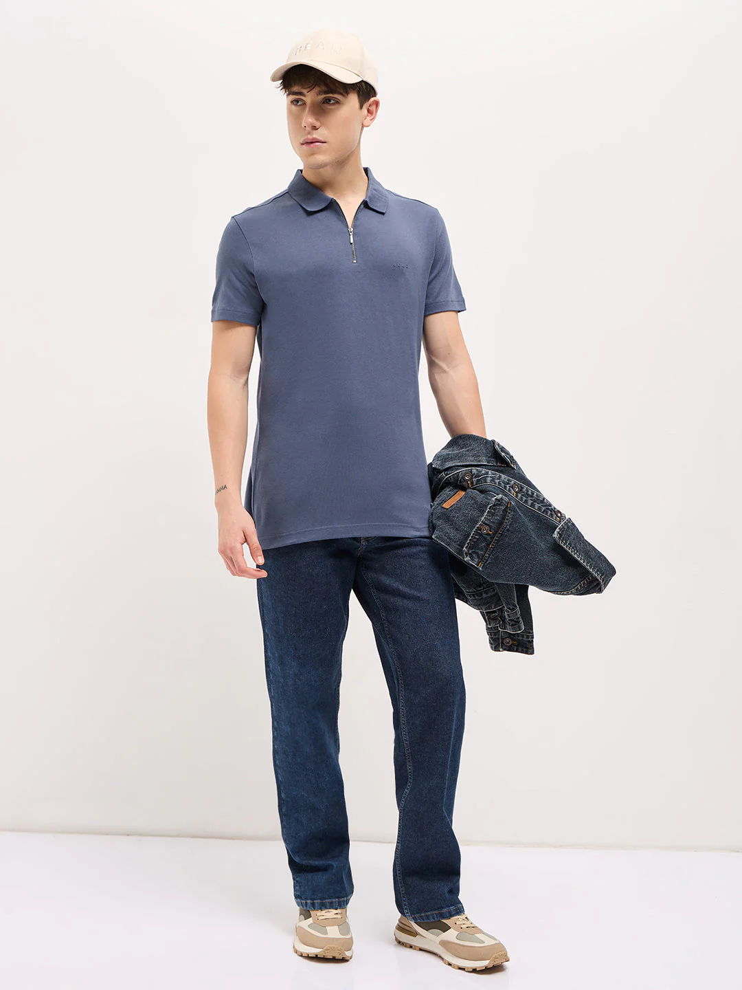 Men Blue Solid Regular Fit Polo T-shirt - Image 4