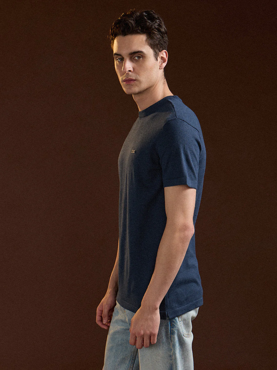 Men Blue Solid Regular Fit Ribbed Crew Neck T-shirt - Image 3