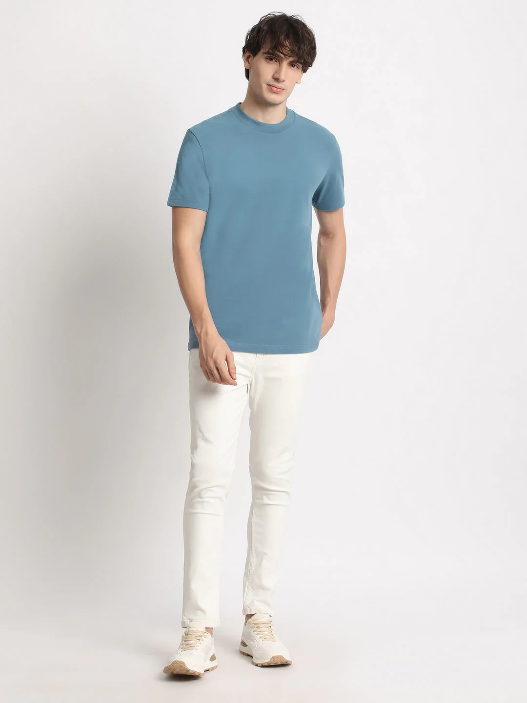 Men Blue Solid Regular Fit Round Neck T Shirt | The Bear House - Image 5