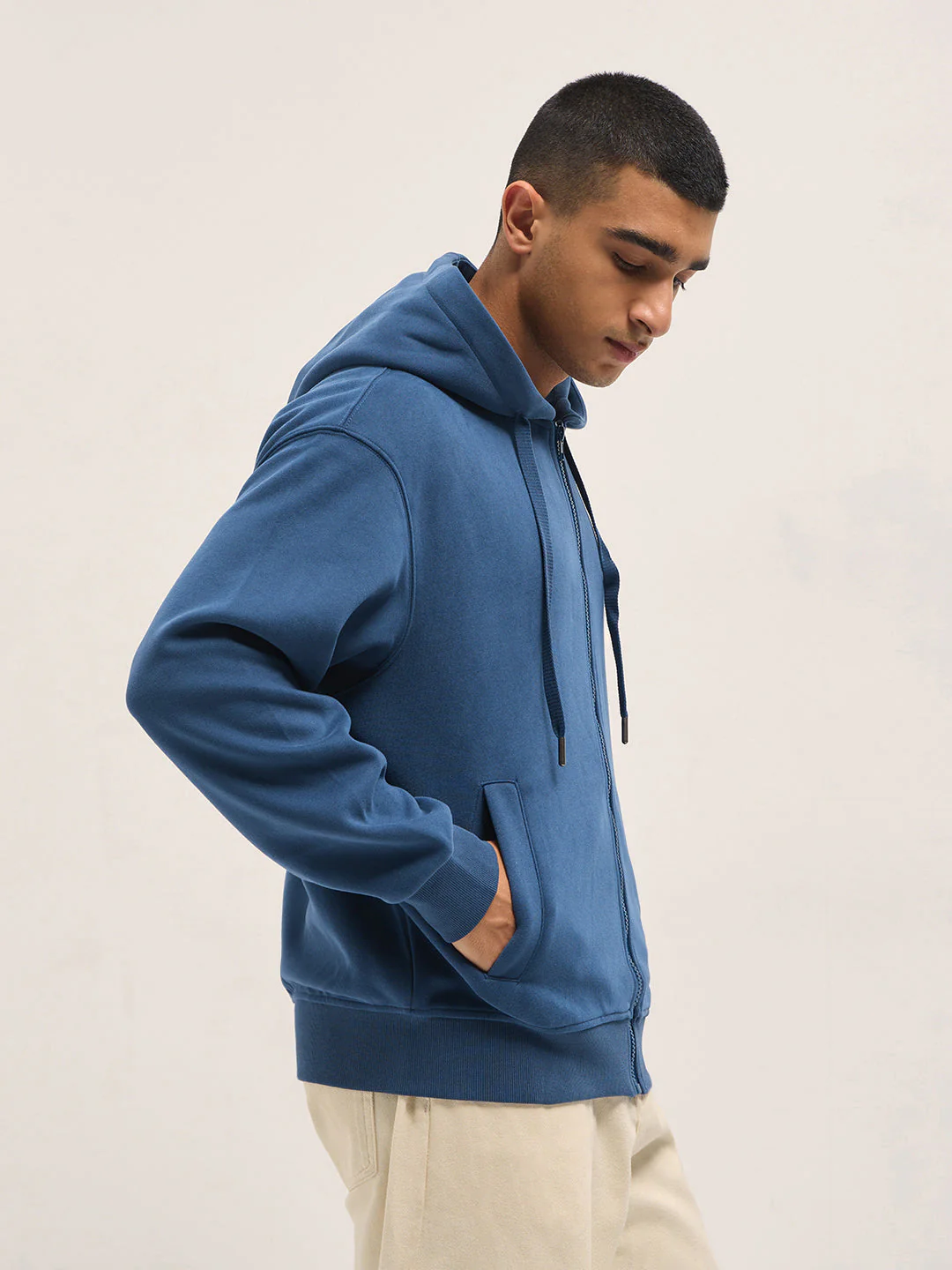 Men Blue Solid Relax Fit Hoodie - Image 3