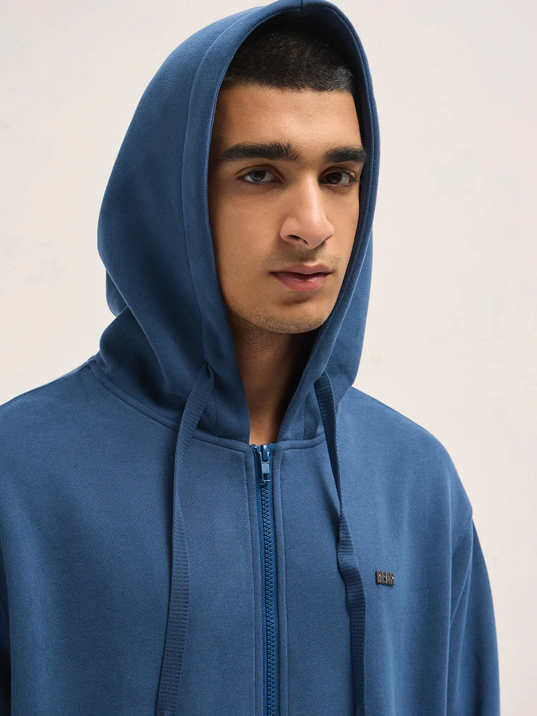 Men Blue Solid Relax Fit Hoodie - Image 5