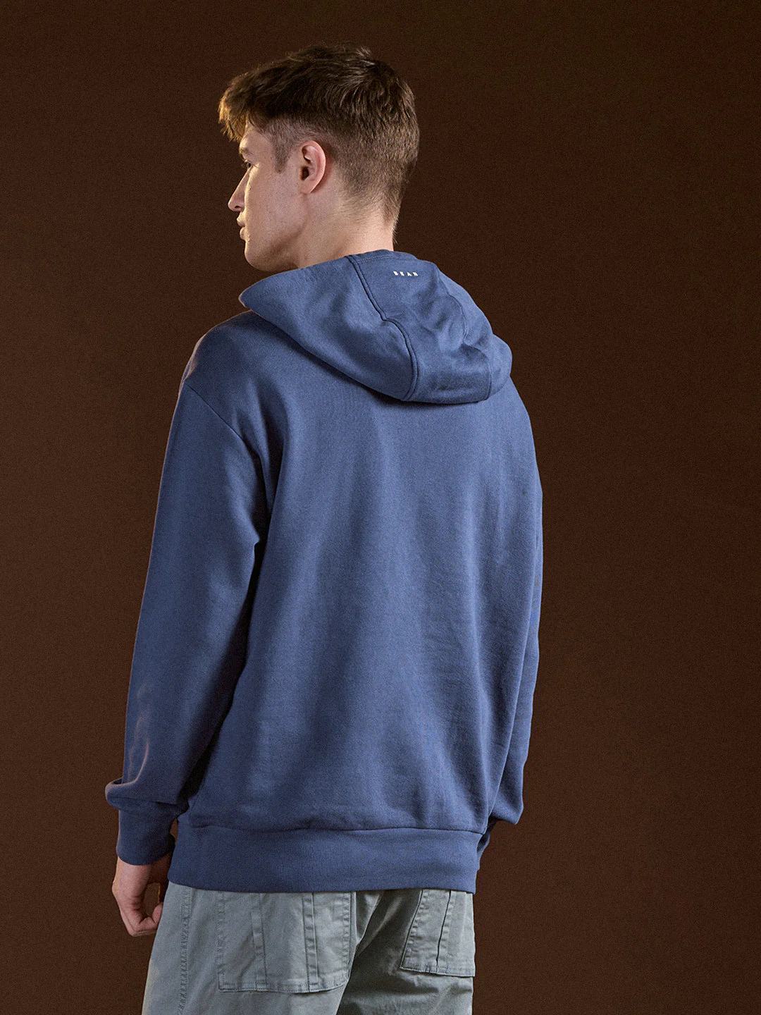 Men Blue Solid Relax Fit Hoodie - Image 2