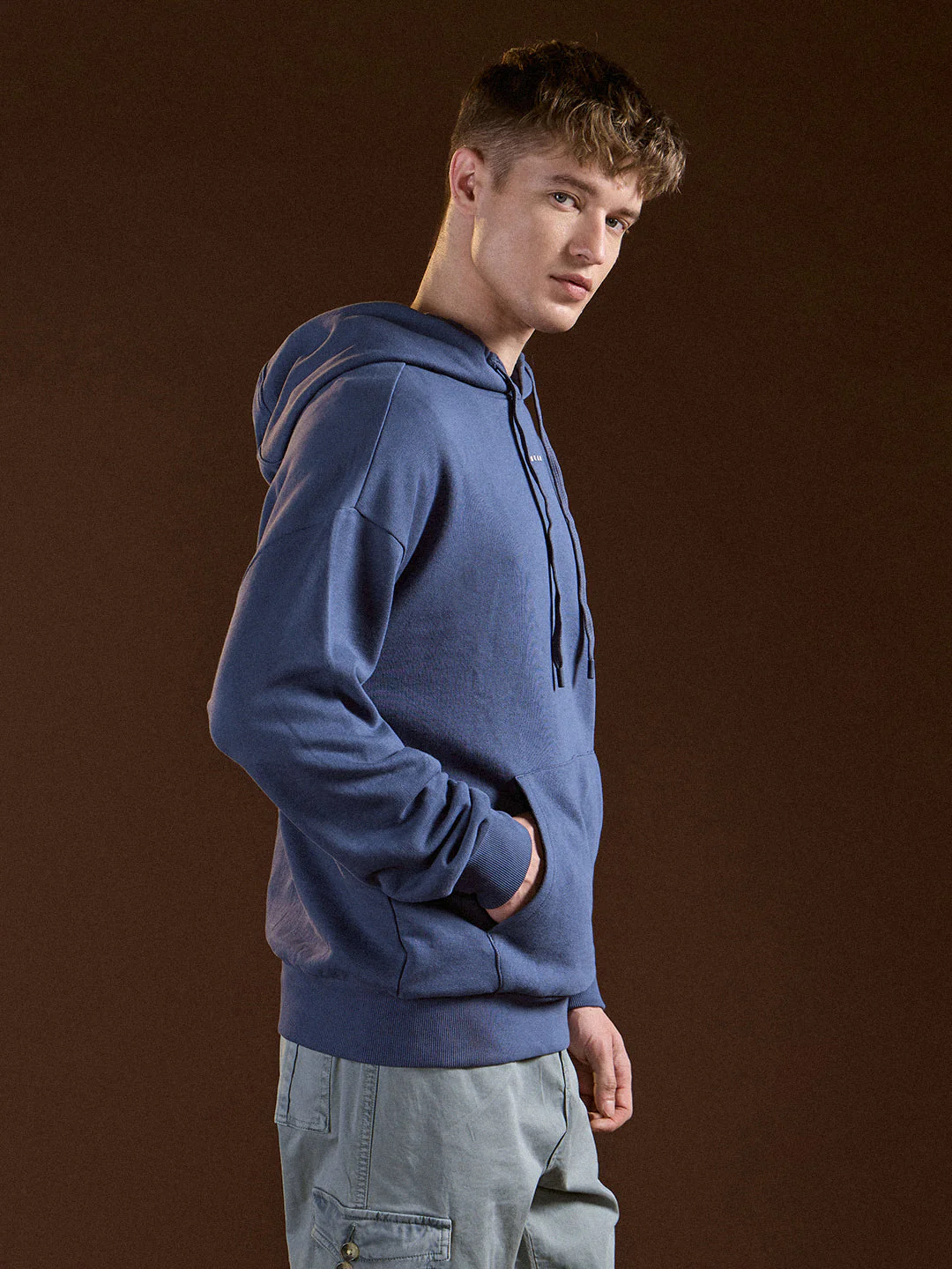 Men Blue Solid Relax Fit Hoodie - Image 3