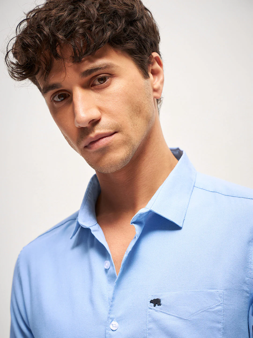 Men Blue Solid Slim Fit Casual Shirt - Image 5