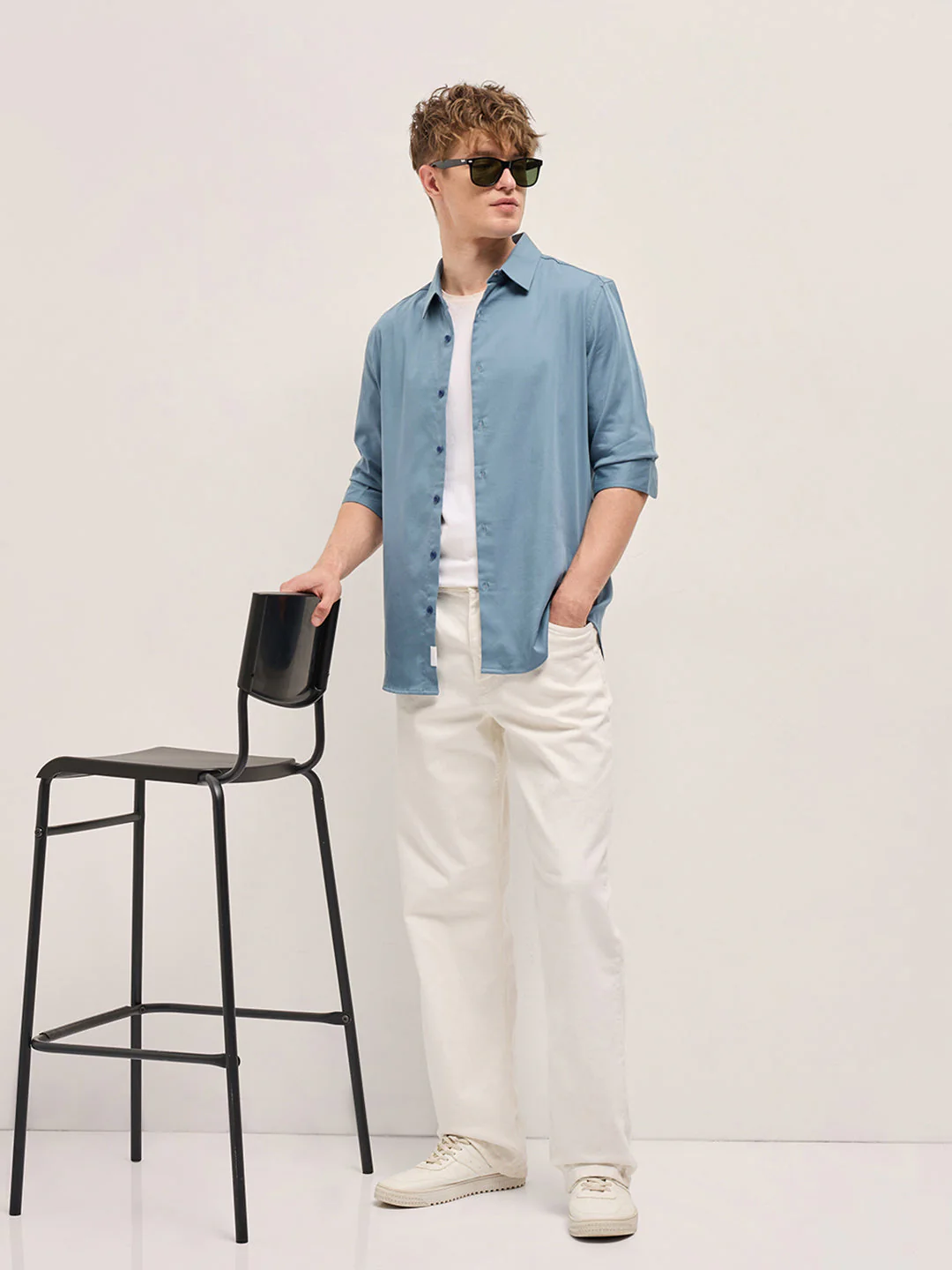 Men Blue Solid Slim Fit Casual Shirt - Image 4