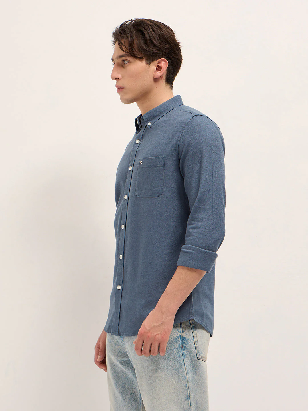Men Blue Solid Slim Fit Cotton Casual Shirt - Image 3