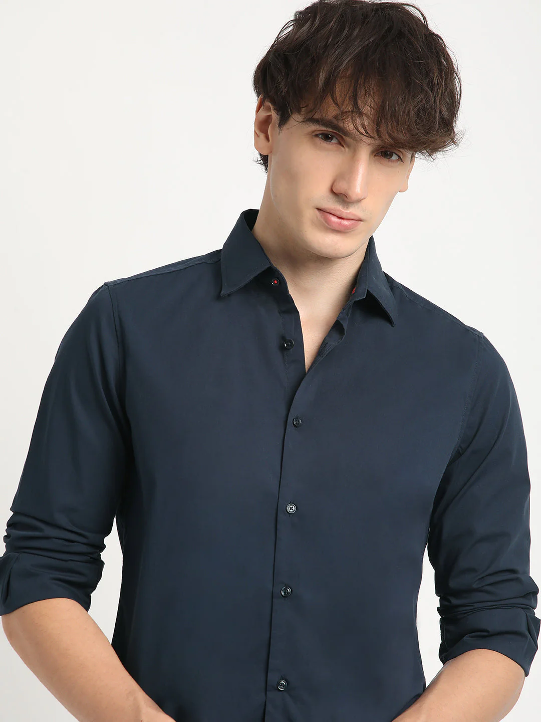 Men Blue Solid Tailored Fit Formal Shirt