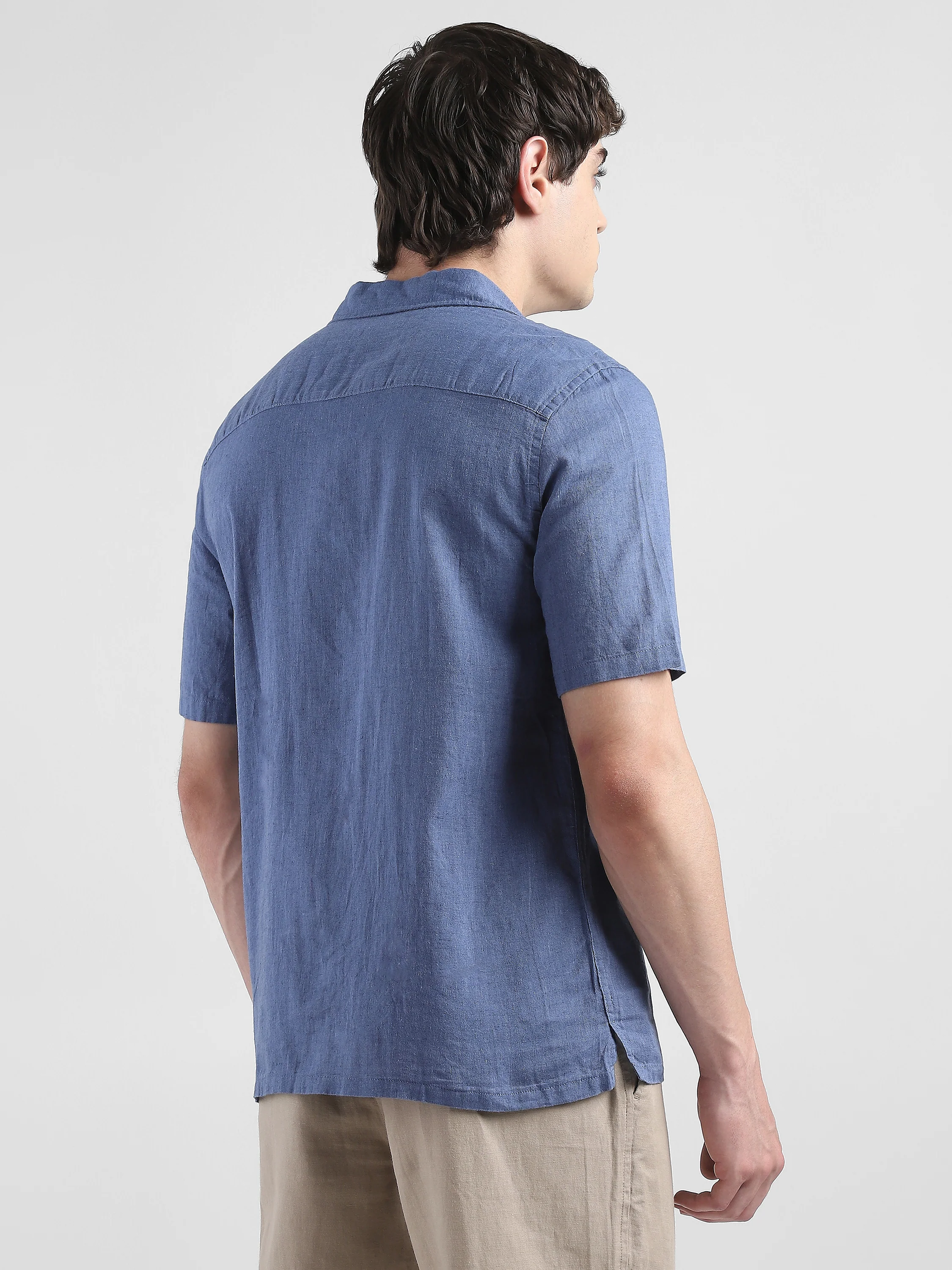 Men Blue Spread Collar Linen Blend Shirt - Image 4