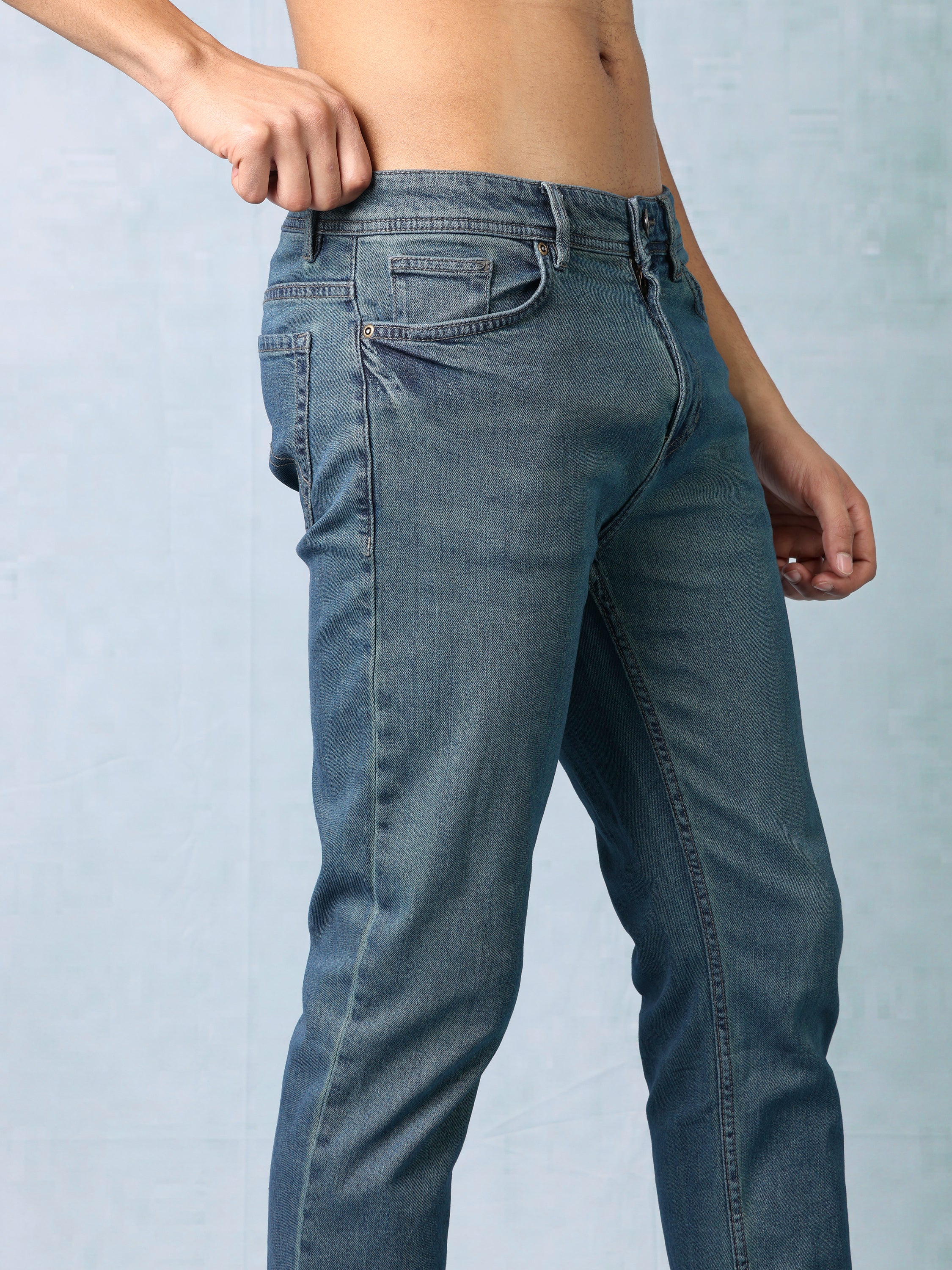 Men Blue Straight Fit Jeans - Image 5