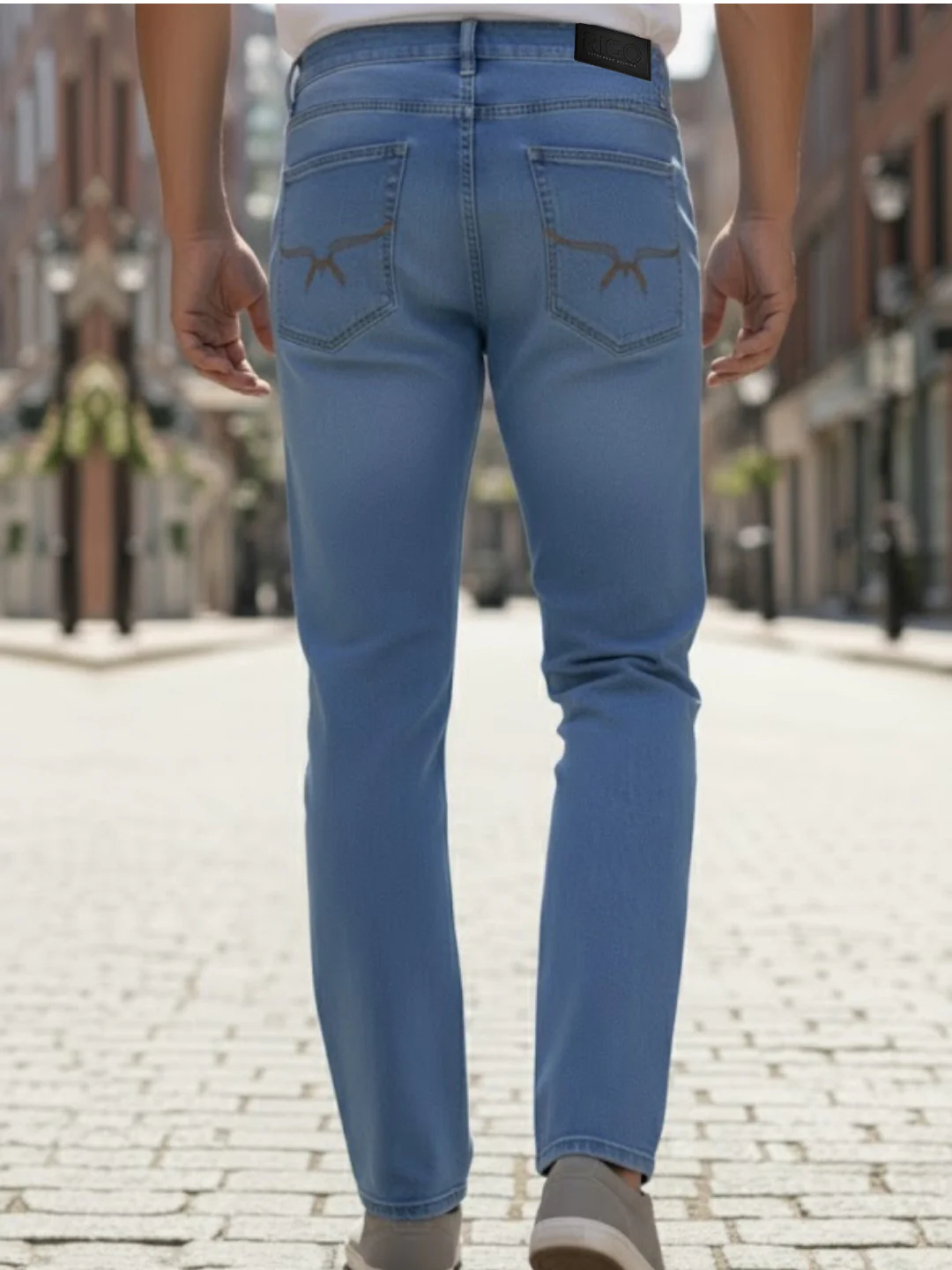 Men Blue Stretchable Jeans - Image 2
