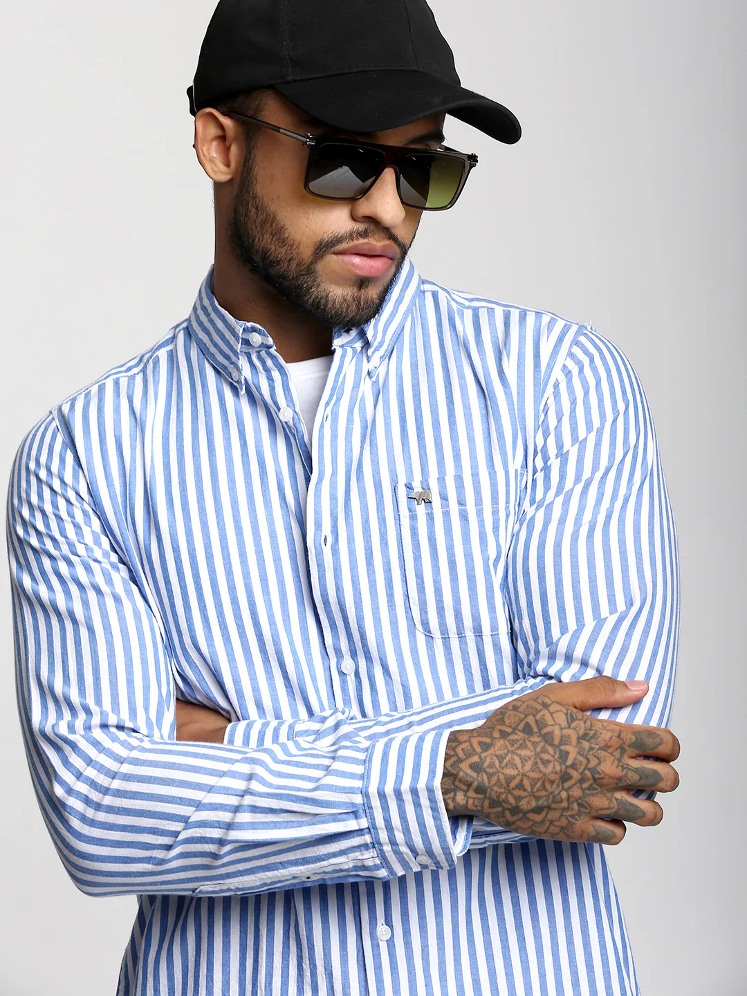 Men Blue Striped Casual Shirt - Image 4