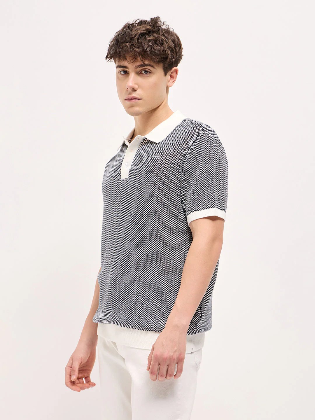 Men Blue Textured Knit Regular Fit Polo T-shirt - Image 3