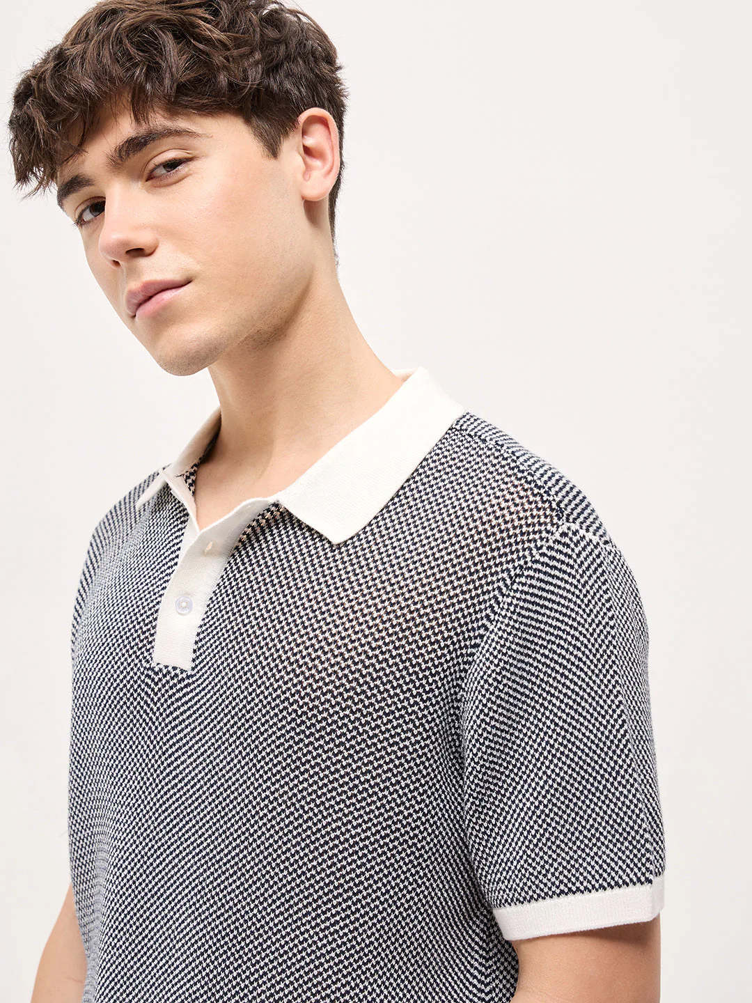 Men Blue Textured Knit Regular Fit Polo T-shirt - Image 5