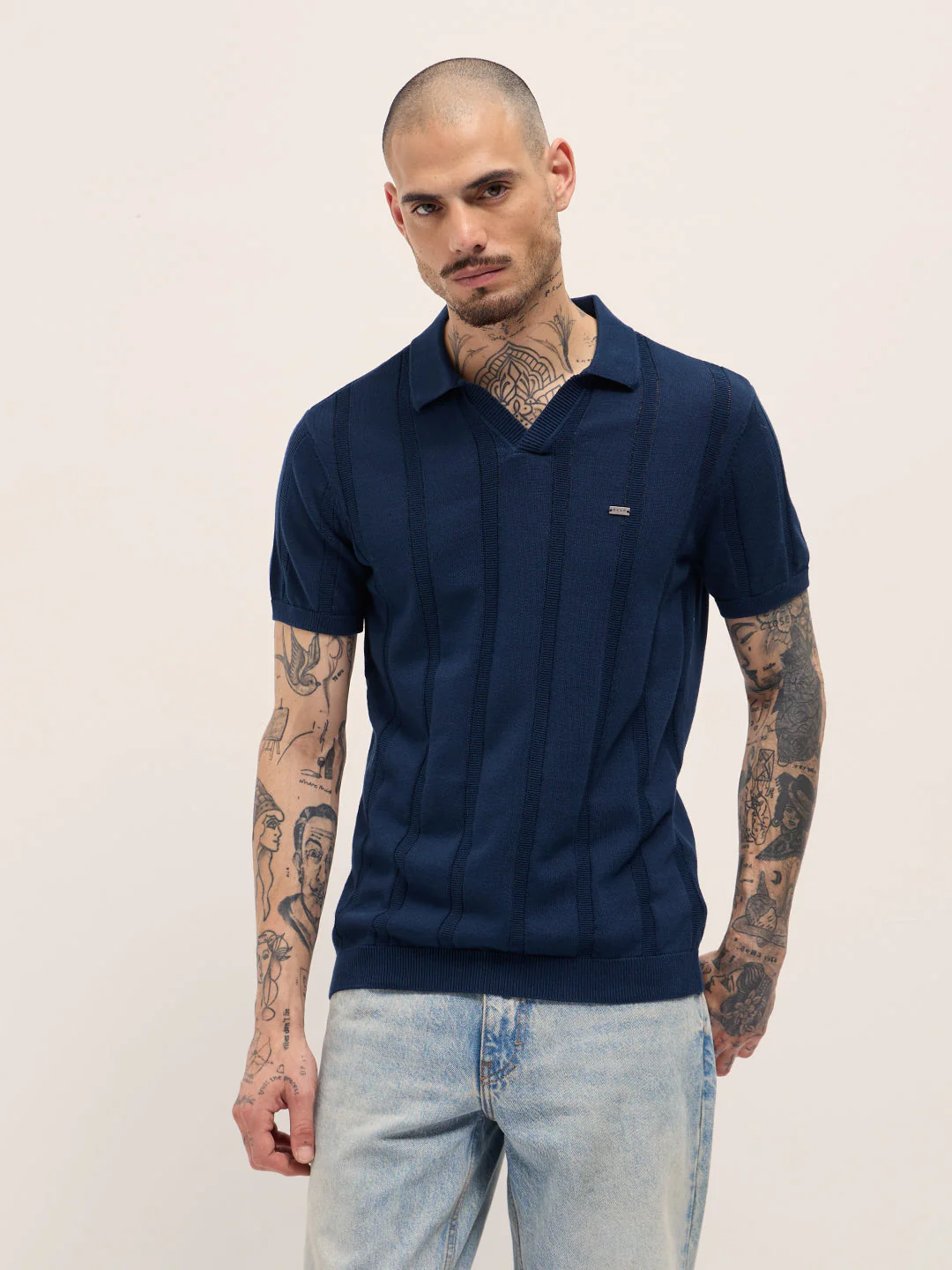 Men Blue Textured vertical knit stripes Slim Fit Polo - Image 6