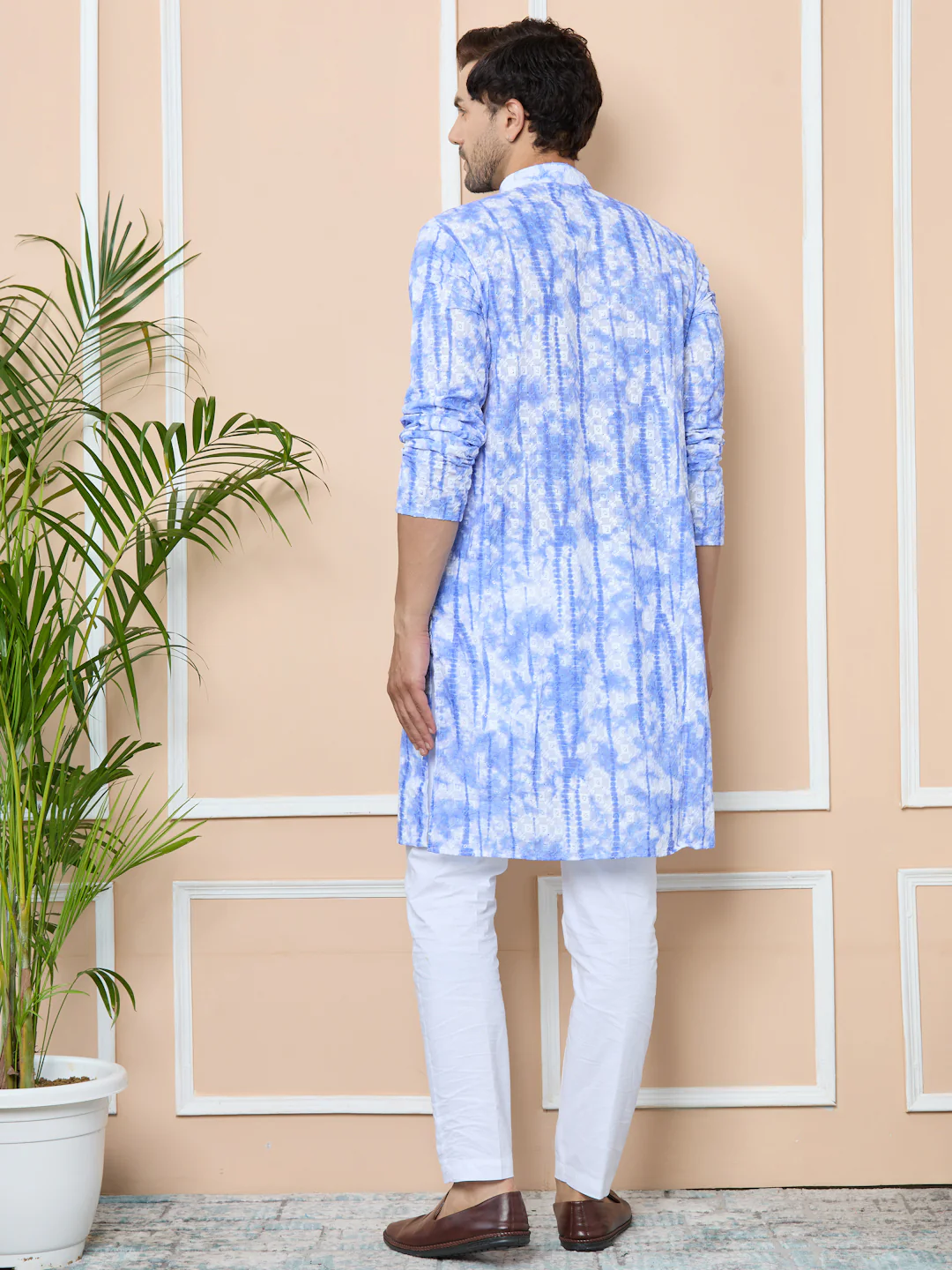 Men Blue Tie & Dye Printed & Embroidered Cotton Straight Kurta - Image 3