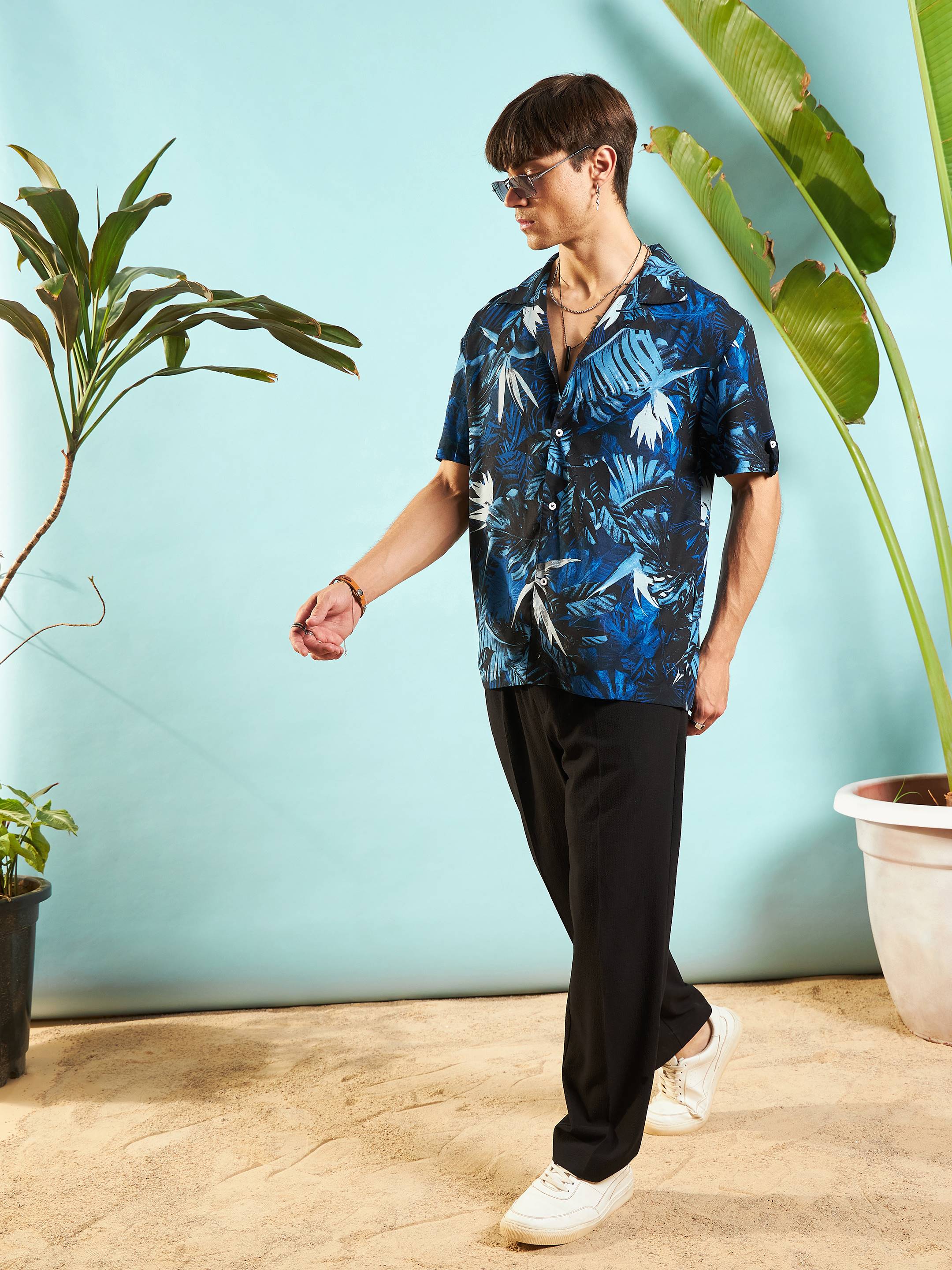 Men Blue Tropical Print Rollup Sleeves Relax Fit Shirt - Image 6