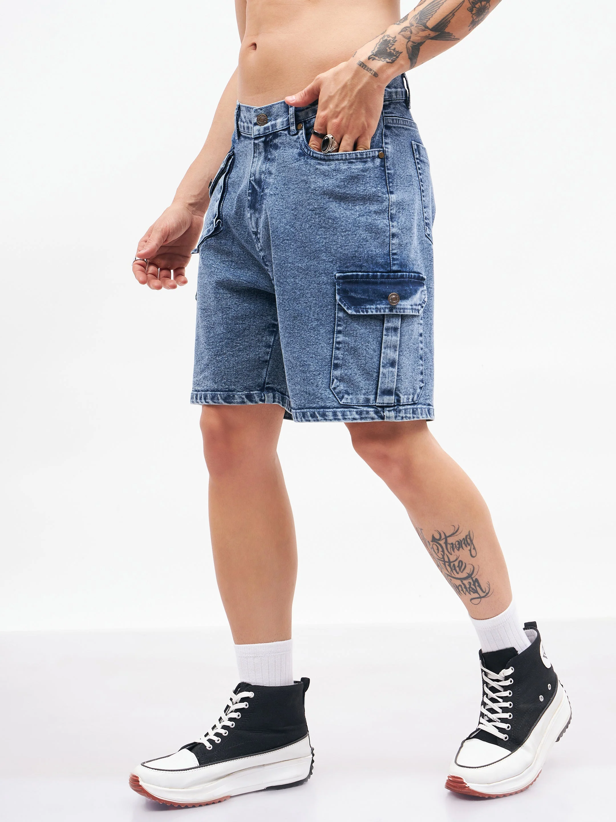 Men Blue Utility Pocket  Denim Shorts - Image 4