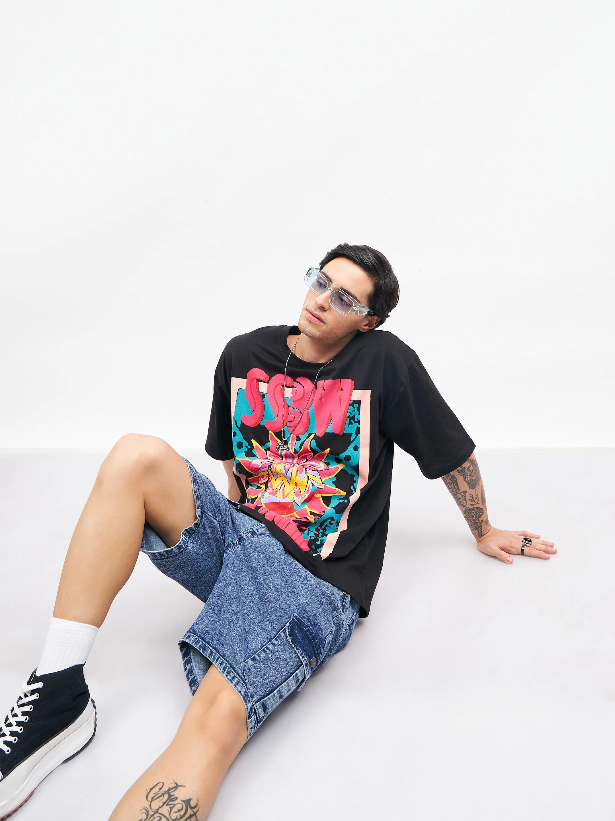 Men Blue Utility Pocket  Denim Shorts - Image 5