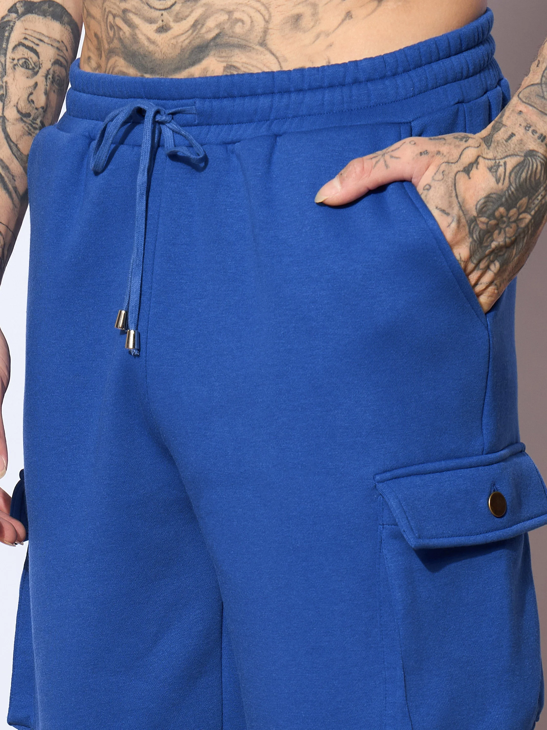 Men Blue Utility Pockets Oversized Joggers - Image 3