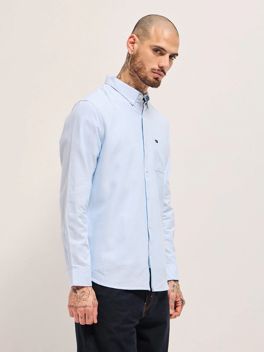 Men Blue Vertical Pin Stripes Slim Fit Casual Shirt - Image 3
