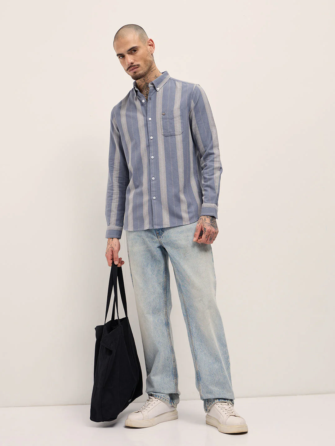 Men Blue Vertical Stripes Slim Fit Casual Shirt - Image 4