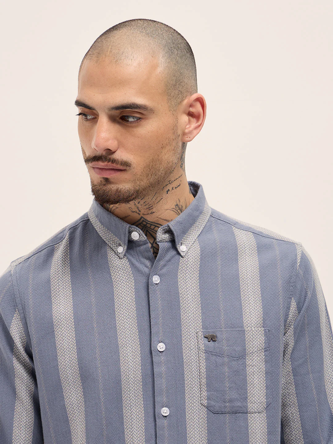 Men Blue Vertical Stripes Slim Fit Casual Shirt - Image 5
