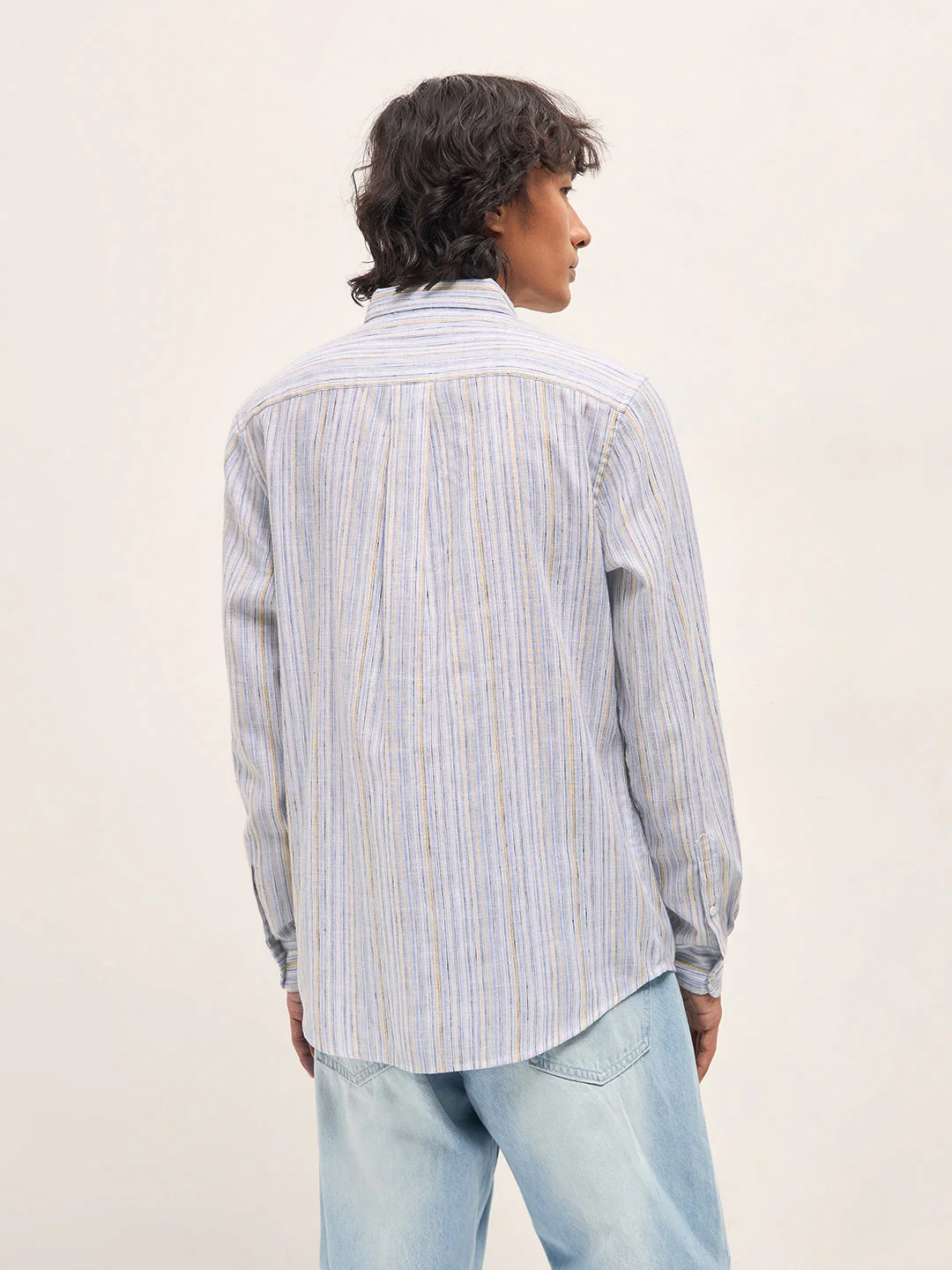 Men Blue Vertical Stripes Slim Fit Casual Shirt - Image 2