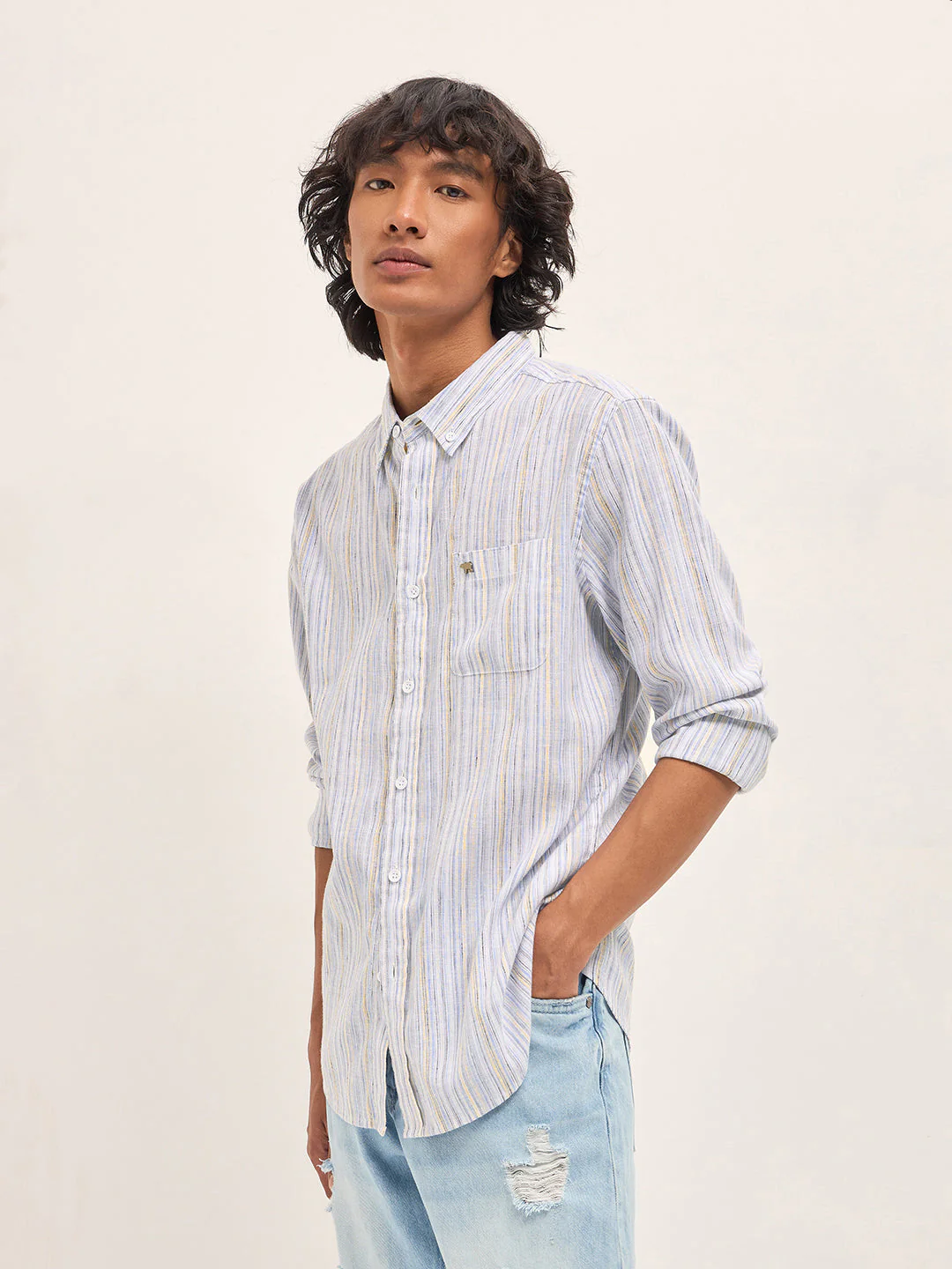 Men Blue Vertical Stripes Slim Fit Casual Shirt - Image 3