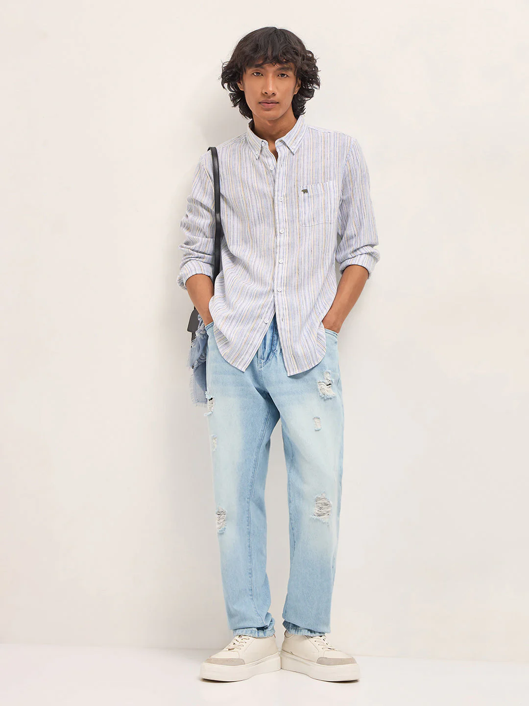 Men Blue Vertical Stripes Slim Fit Casual Shirt - Image 4